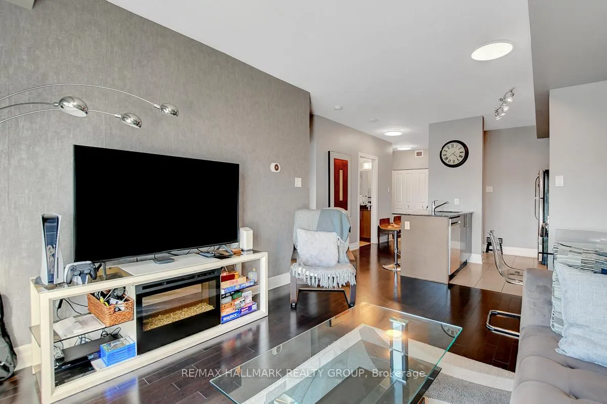 Photo 18 of Unit 1101, 90 Landry Street, Ottawa, Vanier — HOMEH