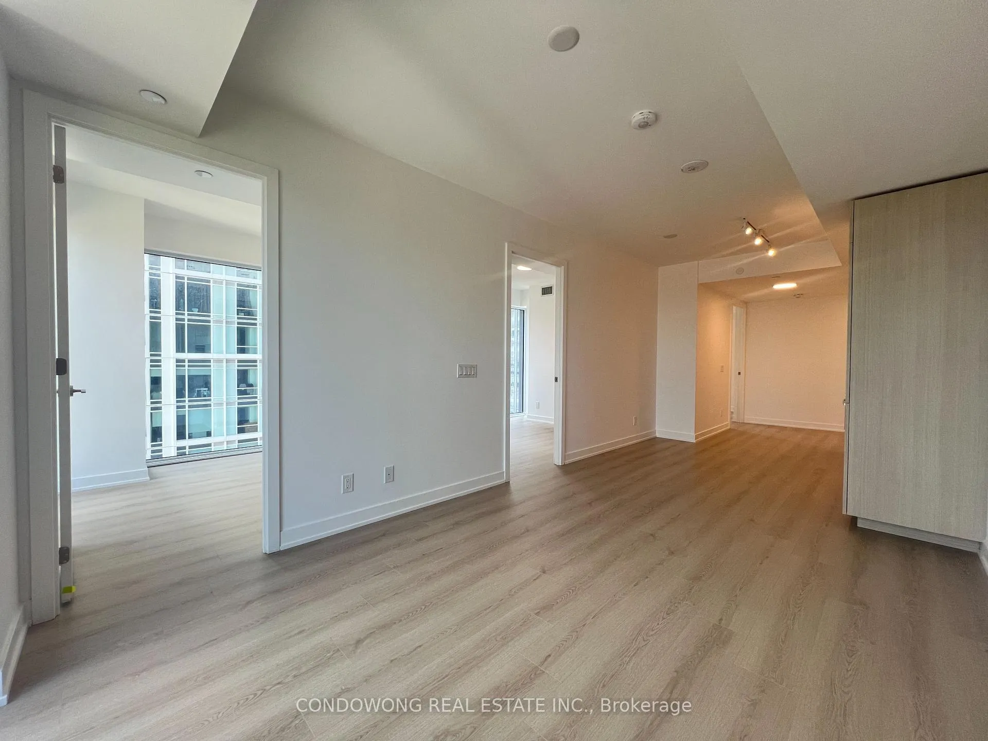 Photo 3 of Unit 2211, 100 Queen Street E, Toronto, Church-Yonge Corridor — HOMEH