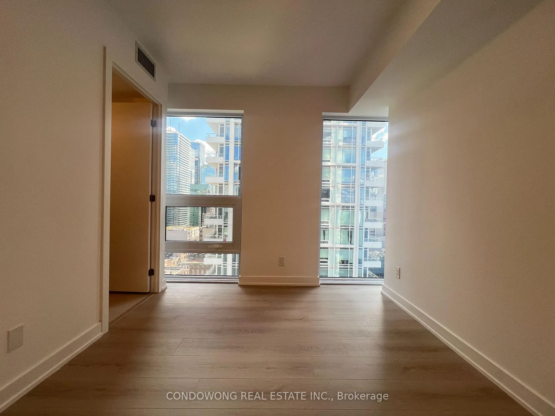 Photo 4 of Unit 2211, 100 Queen Street E, Toronto, Church-Yonge Corridor — HOMEH