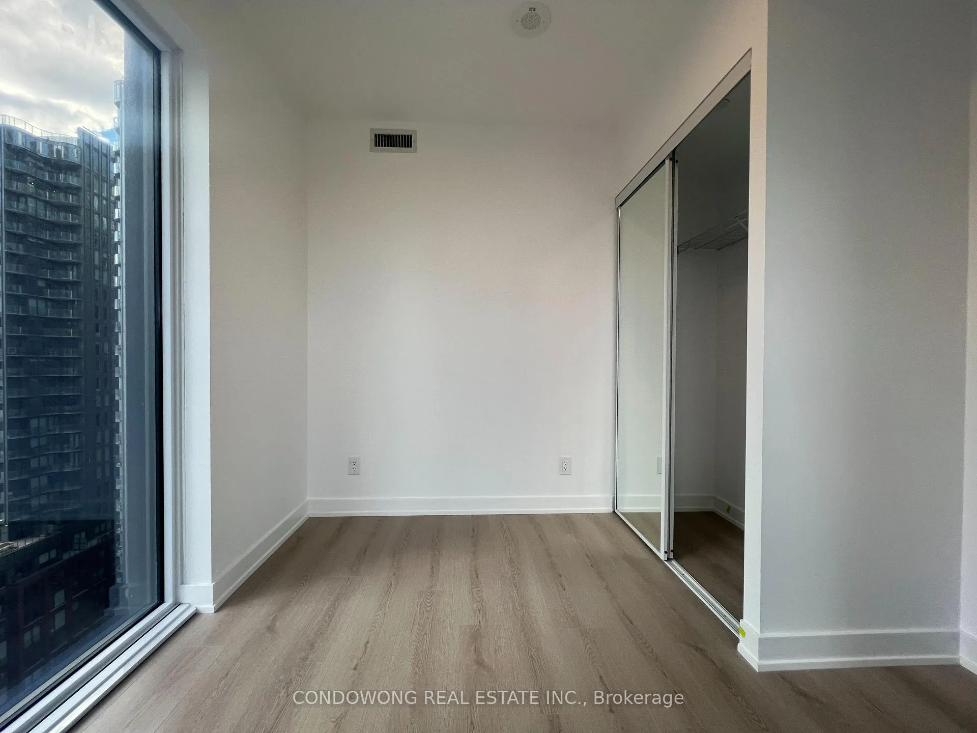 Photo 7 of Unit 2211, 100 Queen Street E, Toronto, Church-Yonge Corridor — HOMEH