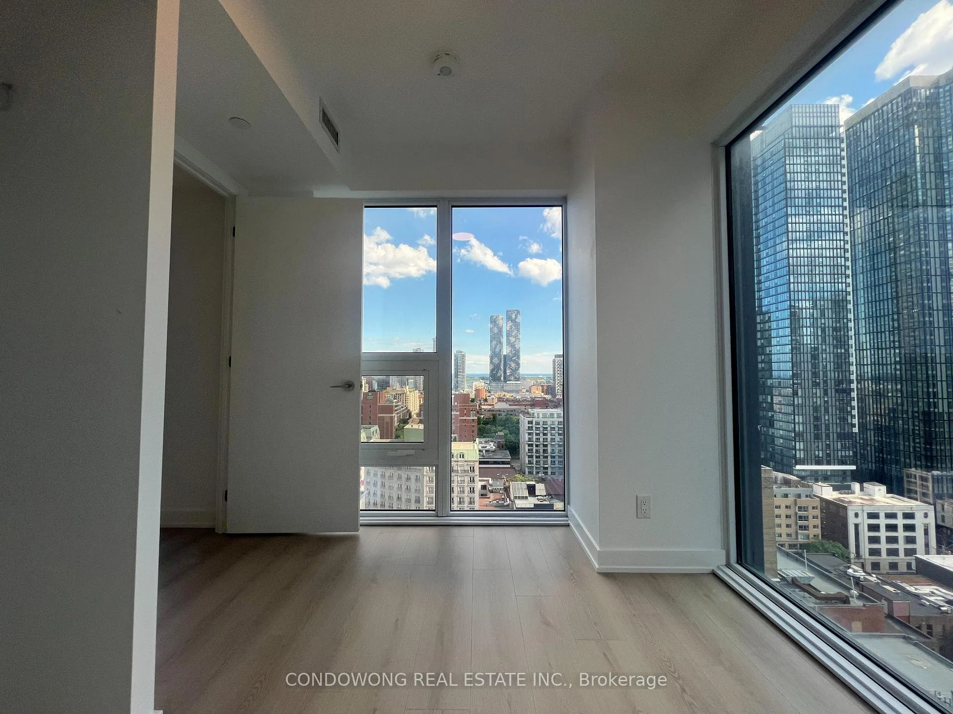 Photo 8 of Unit 2211, 100 Queen Street E, Toronto, Church-Yonge Corridor — HOMEH