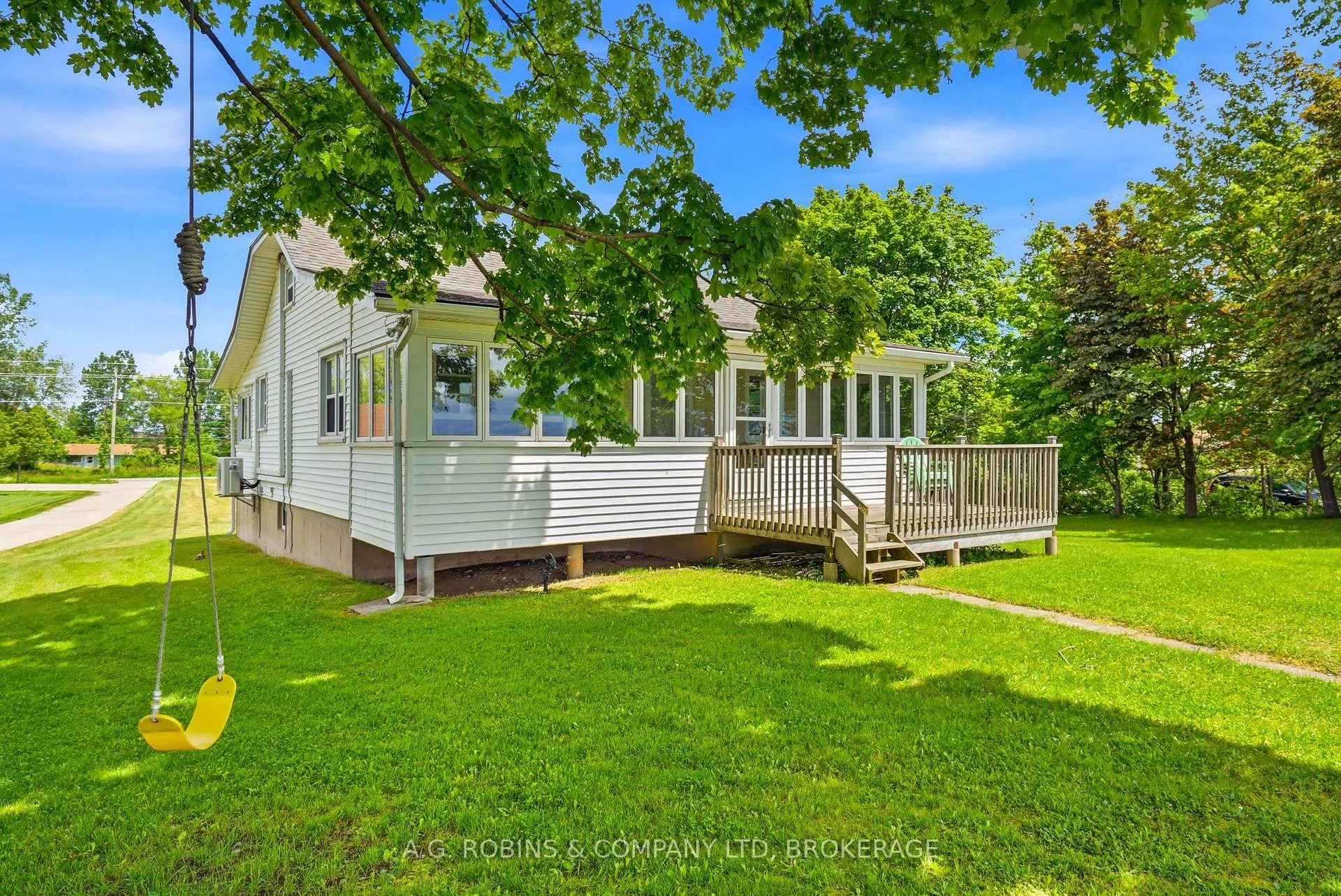 Photo 5 of 11803 Lakeshore Road, Wainfleet, Lakeshore — HOMEH