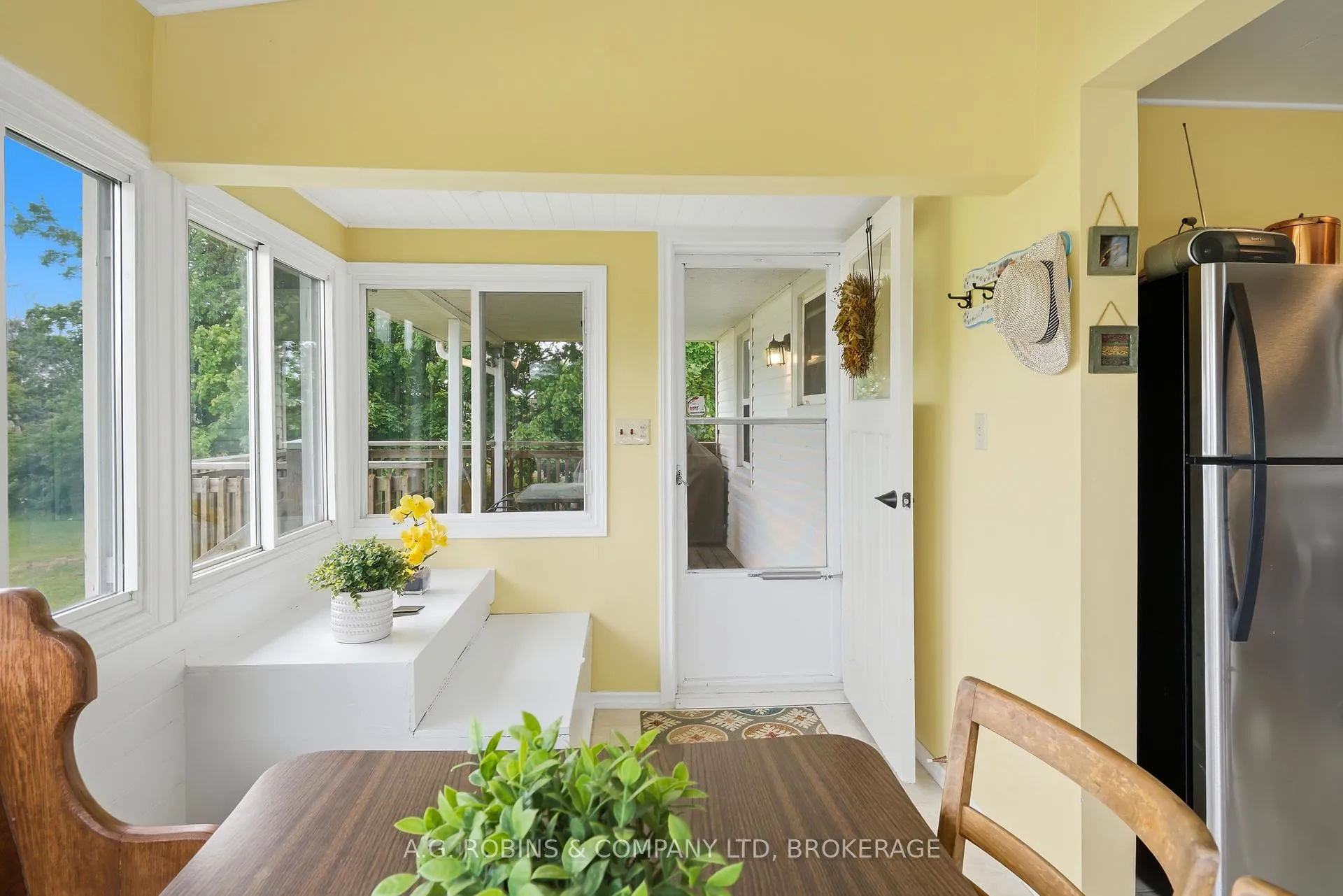 Photo 10 of 11803 Lakeshore Road, Wainfleet, Lakeshore — HOMEH