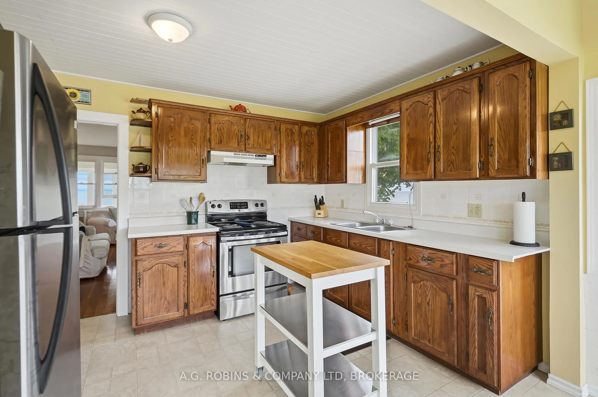 Photo 13 of 11803 Lakeshore Road, Wainfleet, Lakeshore — HOMEH