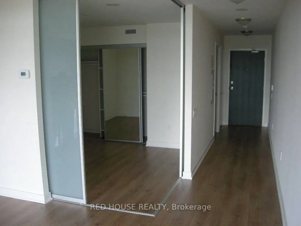 Photo 4 of Unit 1010, 78 Tecumseth Street, Toronto, Niagara — HOMEH