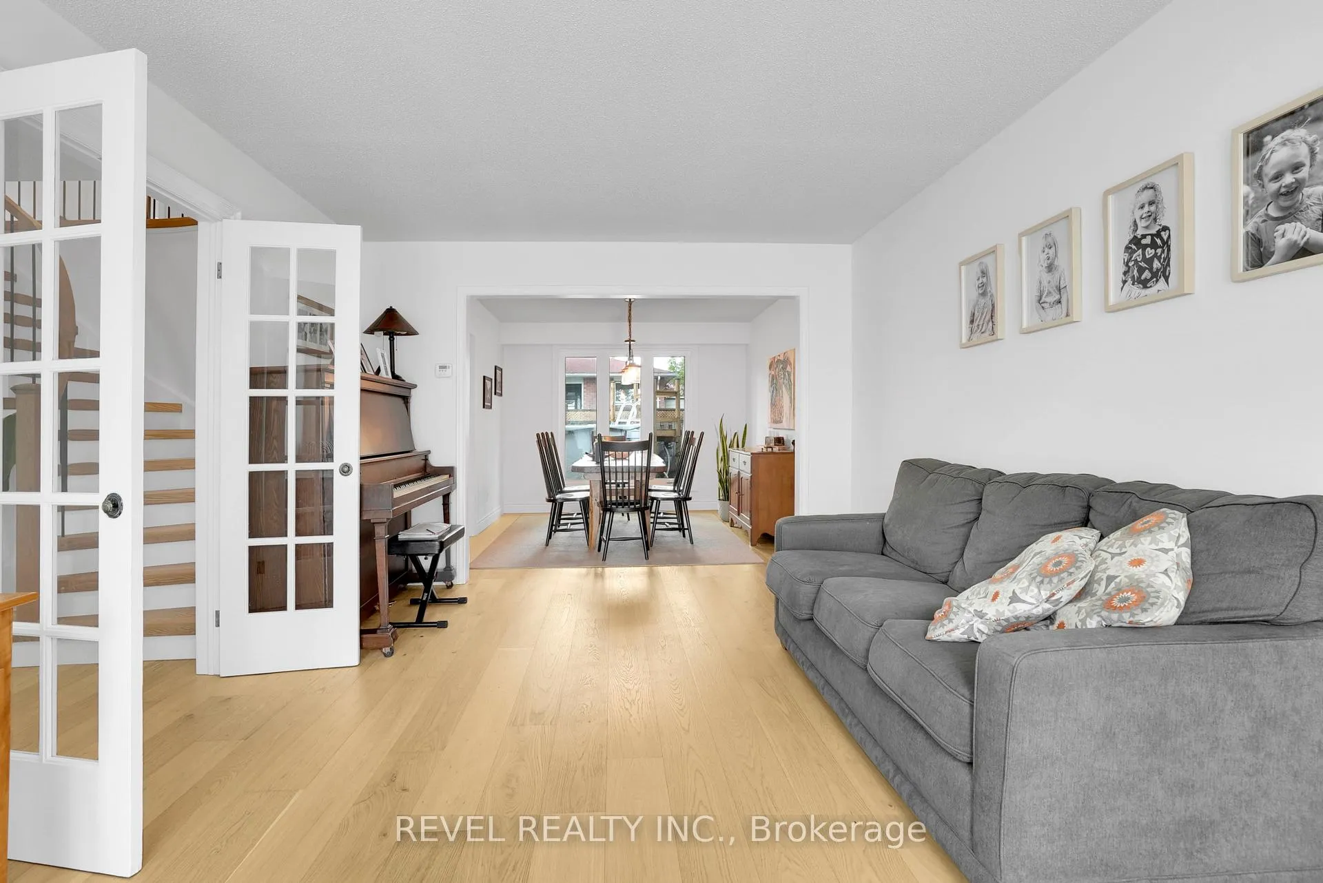 Photo 7 of 53 Oakridge Drive, Barrie, Sunnidale — HOMEH