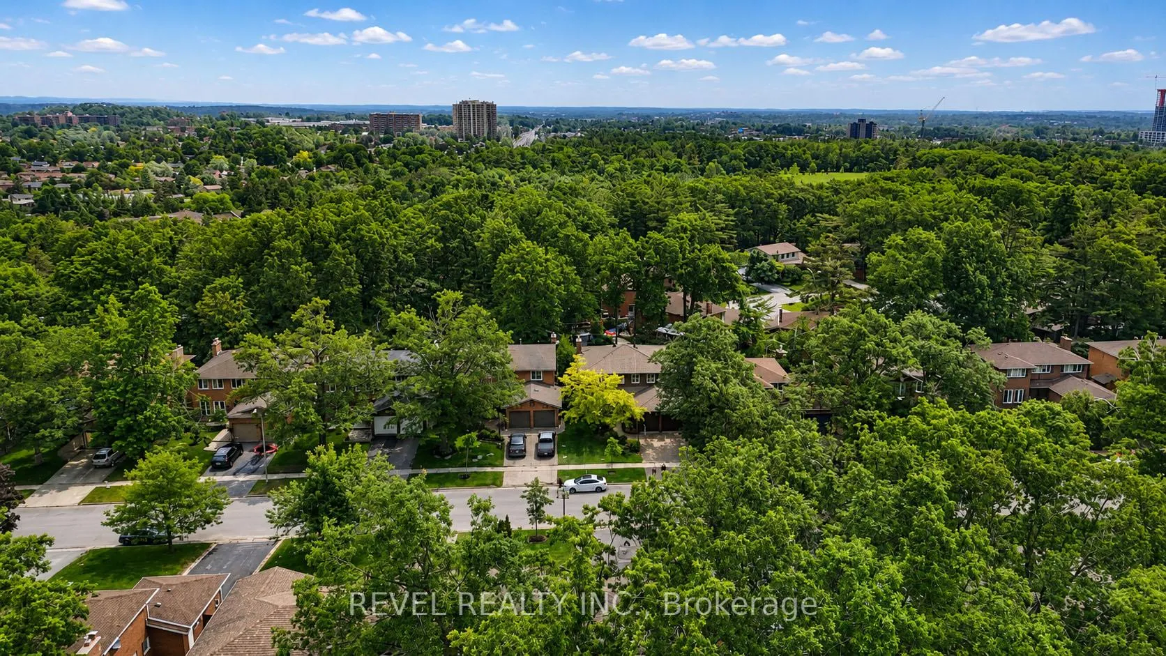 Photo 43 of 53 Oakridge Drive, Barrie, Sunnidale — HOMEH