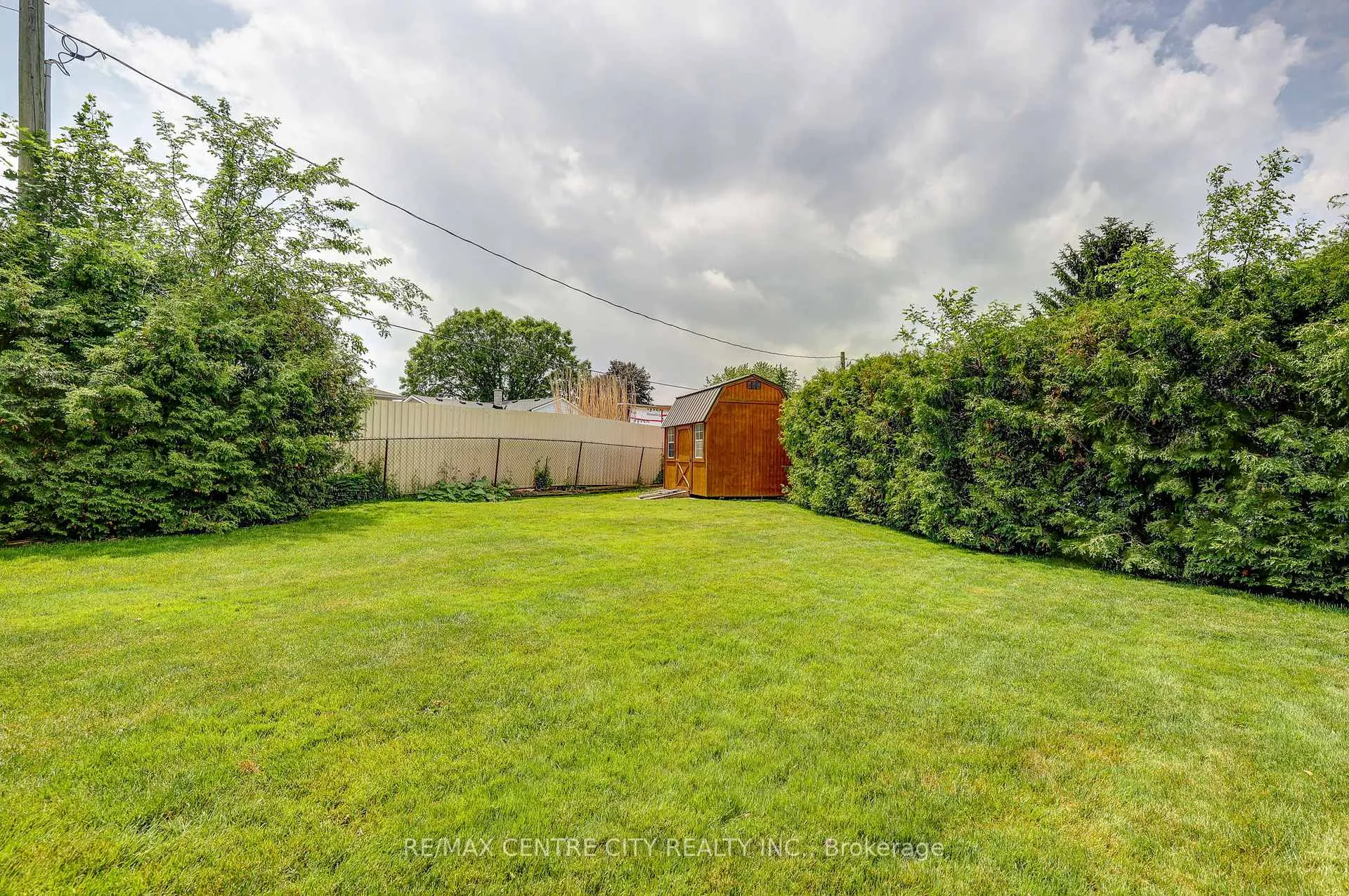 Photo 13 of 9 Northwood Place, St. Thomas — HOMEH