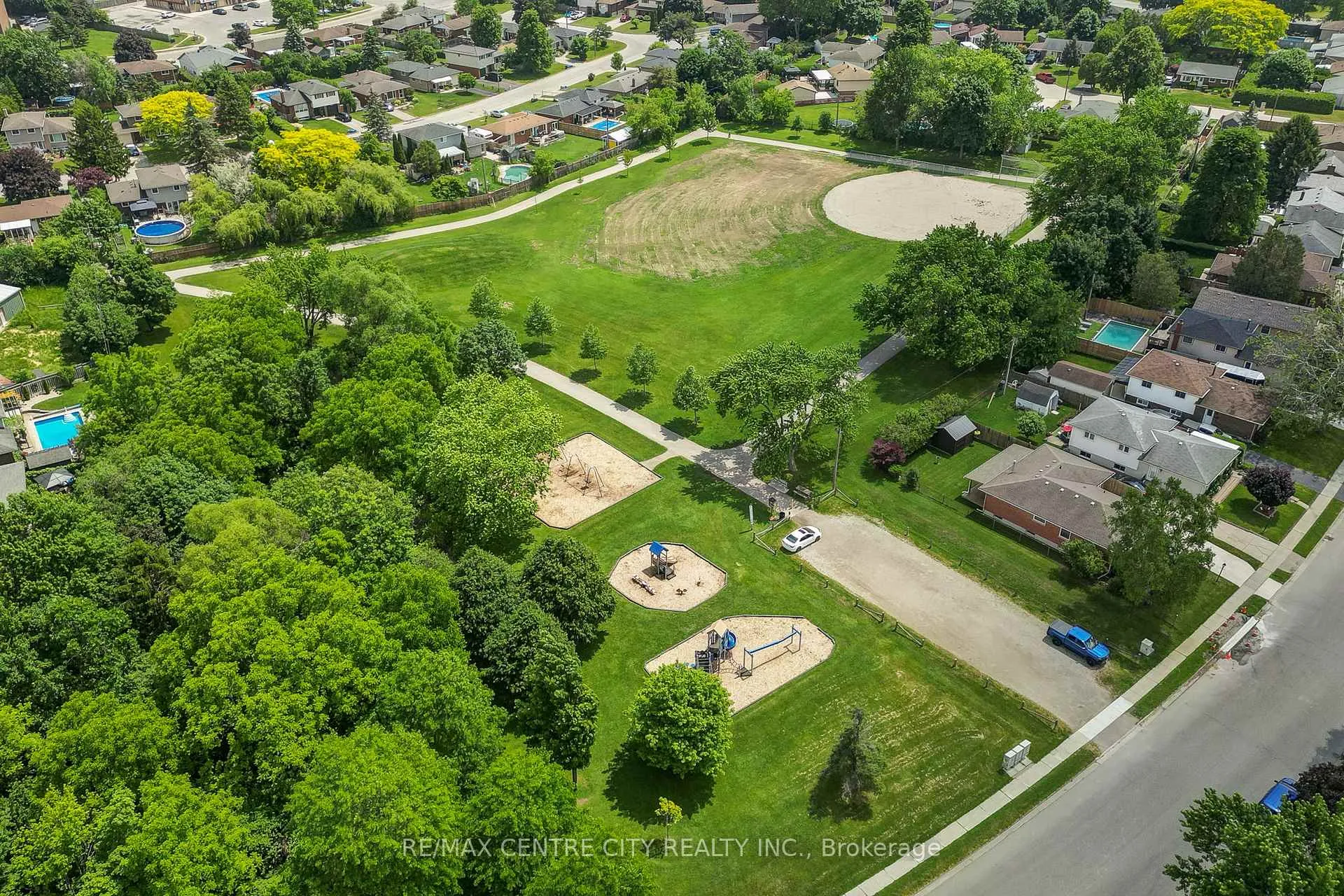 Photo 17 of 9 Northwood Place, St. Thomas — HOMEH