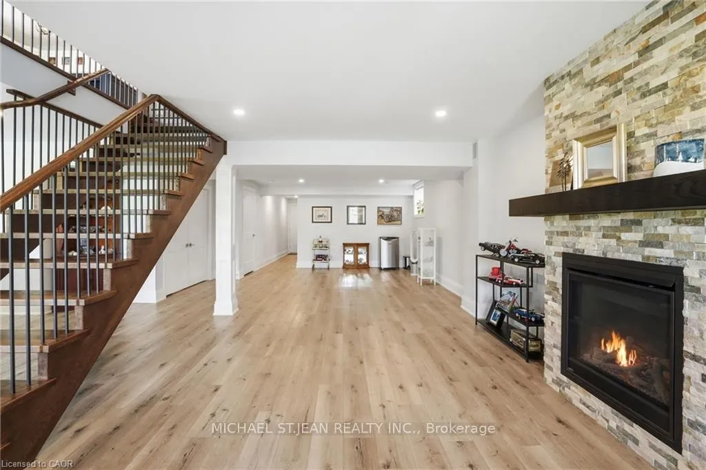 Photo 28 of 59 Swan Avenue, Pelham, Fonthill — HOMEH