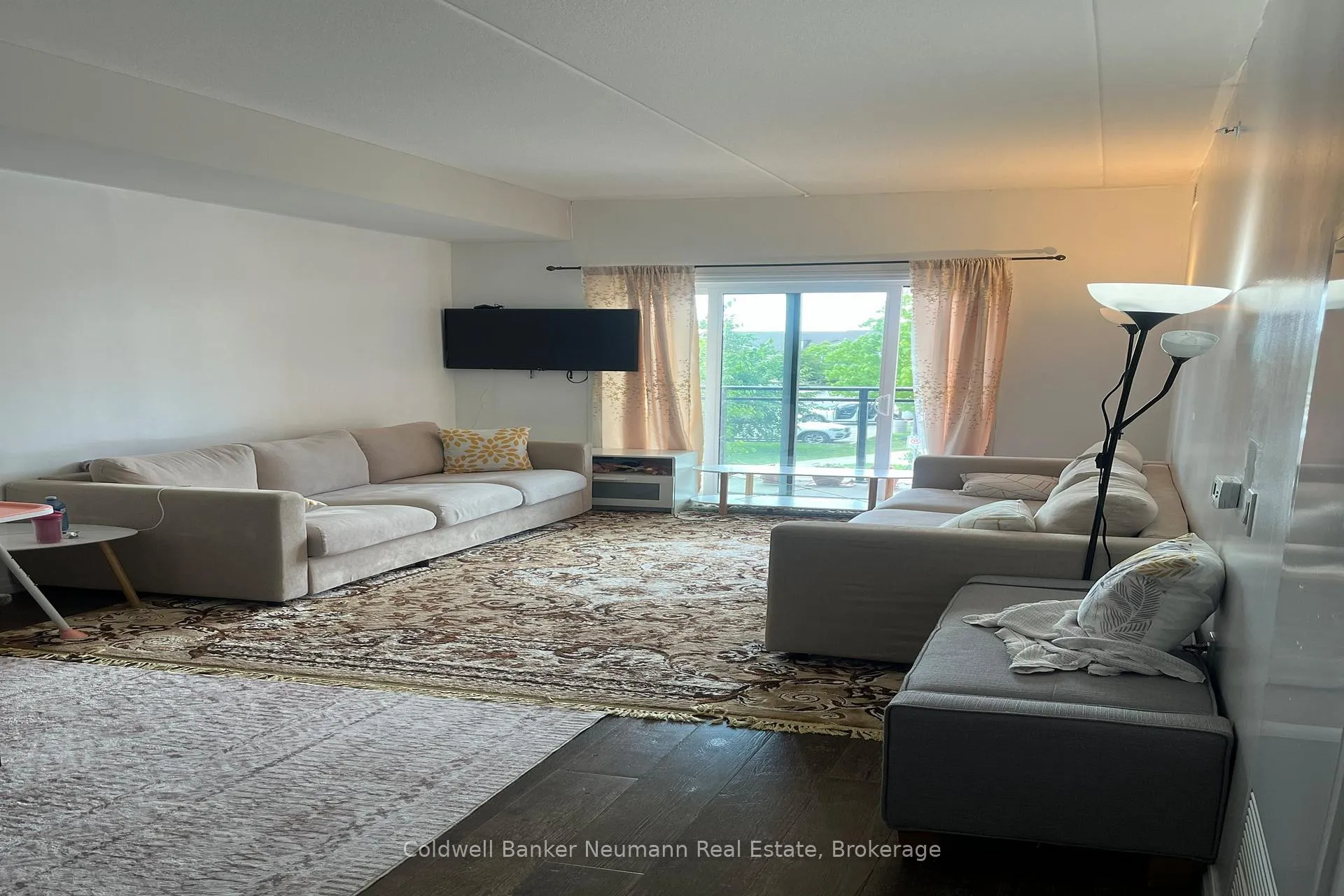 Photo 7 of Unit 217, 35 Kingsbury Square, Guelph, Pineridge/Westminster Woods — HOMEH