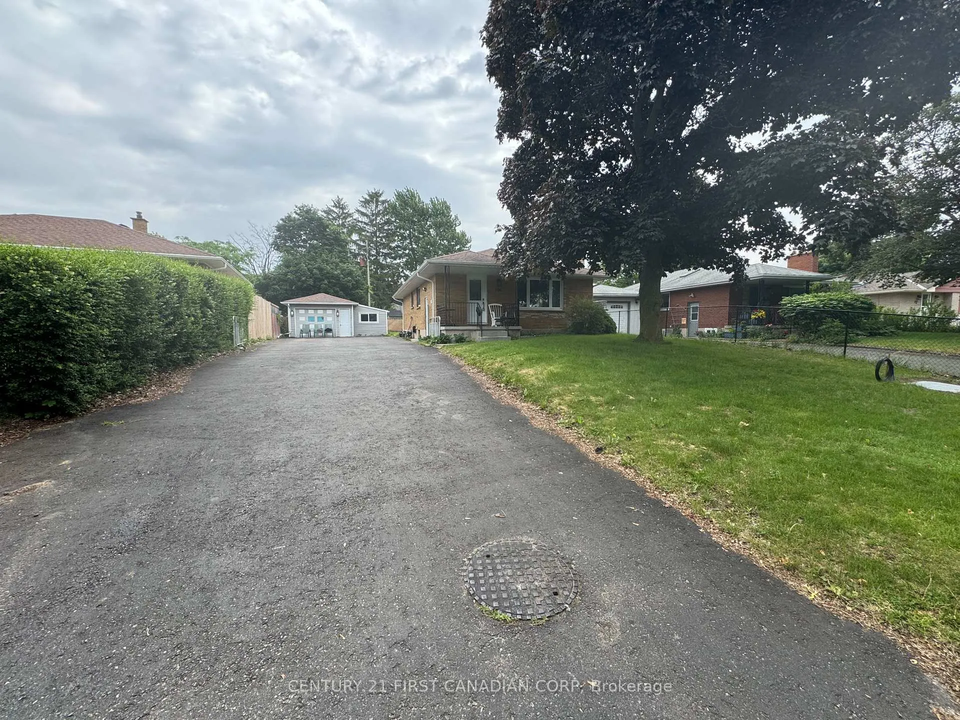 Photo 1 of 100 Susan Avenue, London, East D — HOMEH
