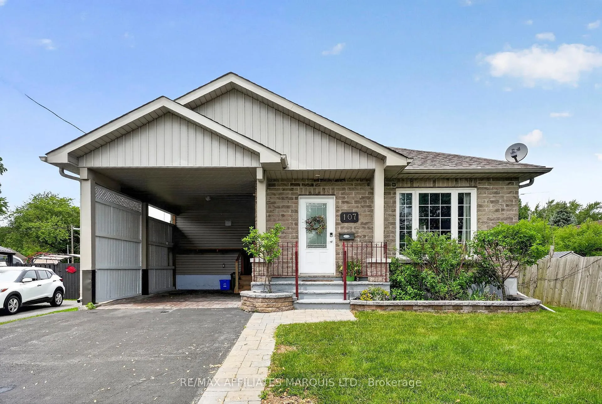 Photo 1 of 107 Tollgate Road W, Cornwall, Cornwall — HOMEH