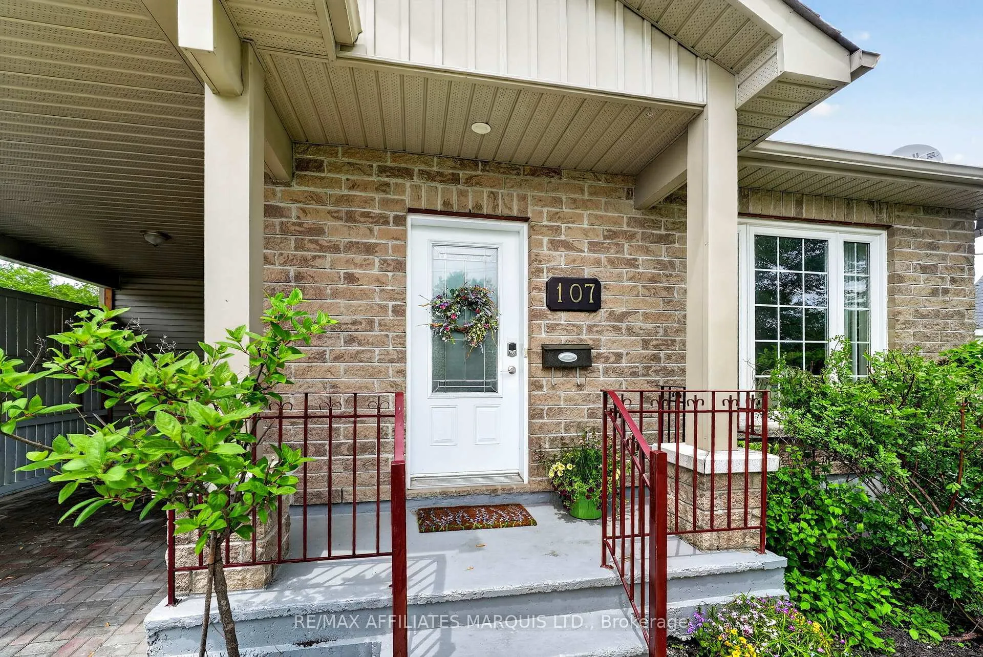 Photo 5 of 107 Tollgate Road W, Cornwall, Cornwall — HOMEH