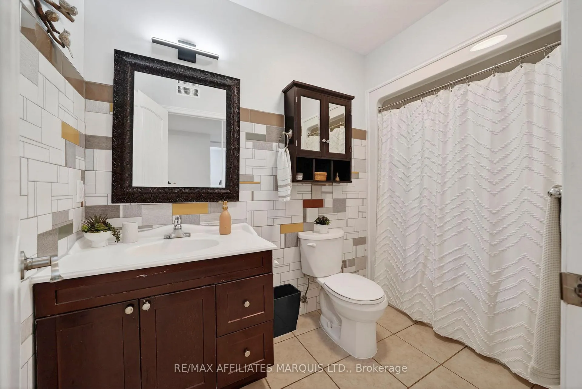 Photo 16 of 107 Tollgate Road W, Cornwall, Cornwall — HOMEH