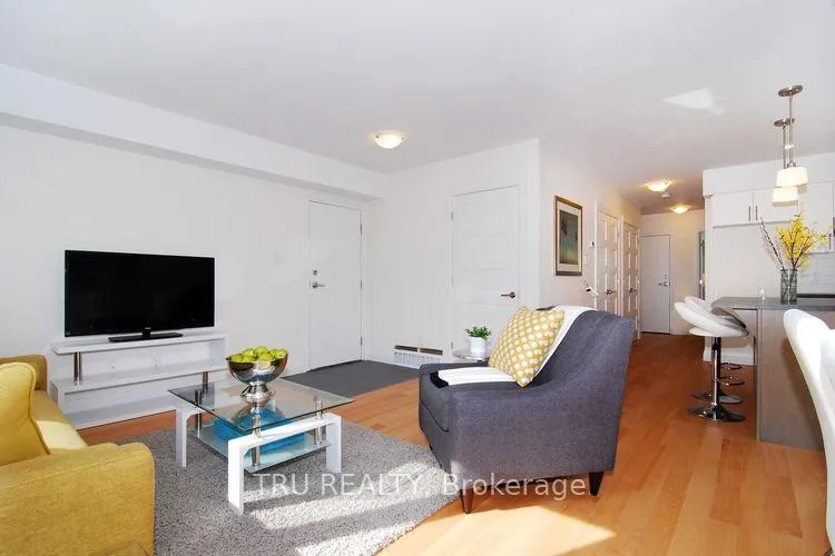 Photo 4 of Unit 2, 335 Olmstead Street, Ottawa, Vanier — HOMEH