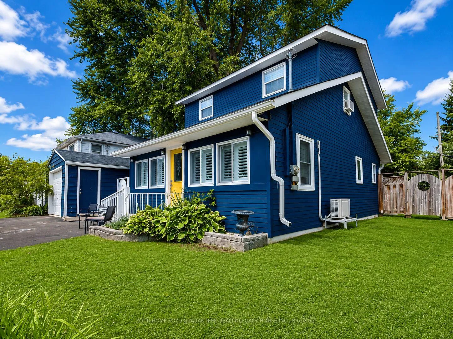 Photo 3 of 254 Pine Beach Drive, Georgina, Keswick South — HOMEH