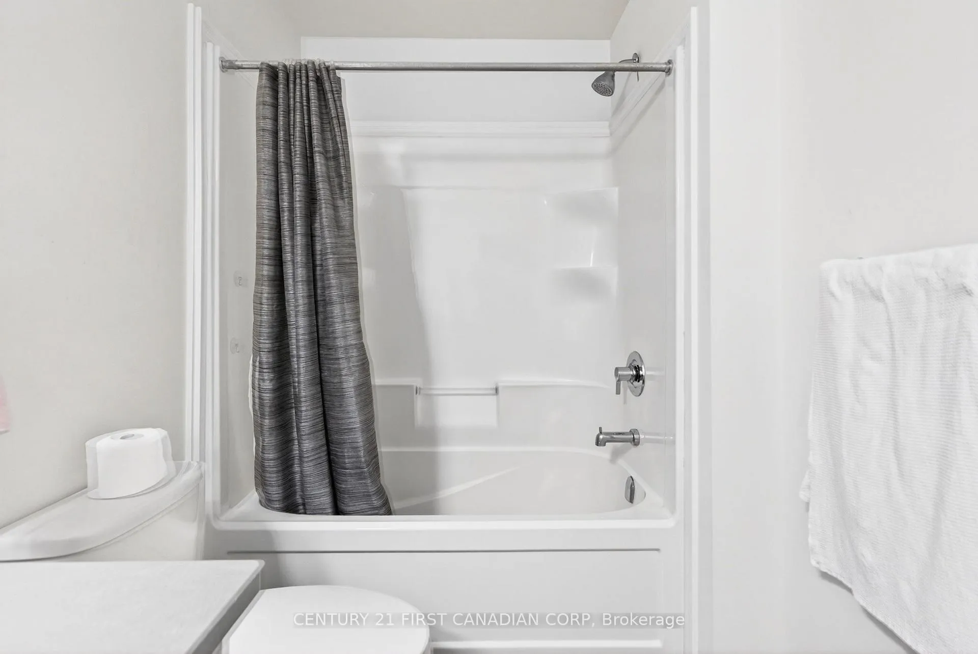Photo 23 of Unit 9, 807 Kleinburg Drive, London, North B — HOMEH