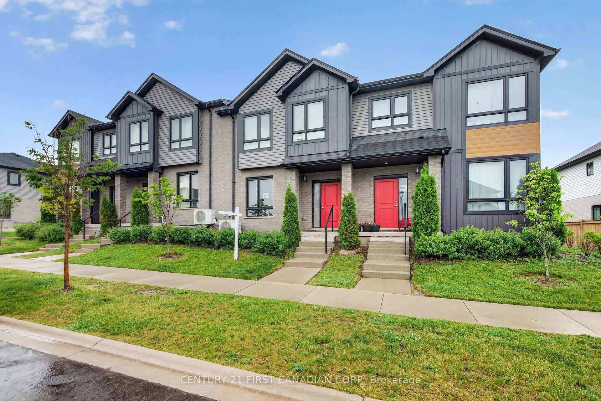 Photo 2 of Unit 9, 807 Kleinburg Drive, London, North B — HOMEH