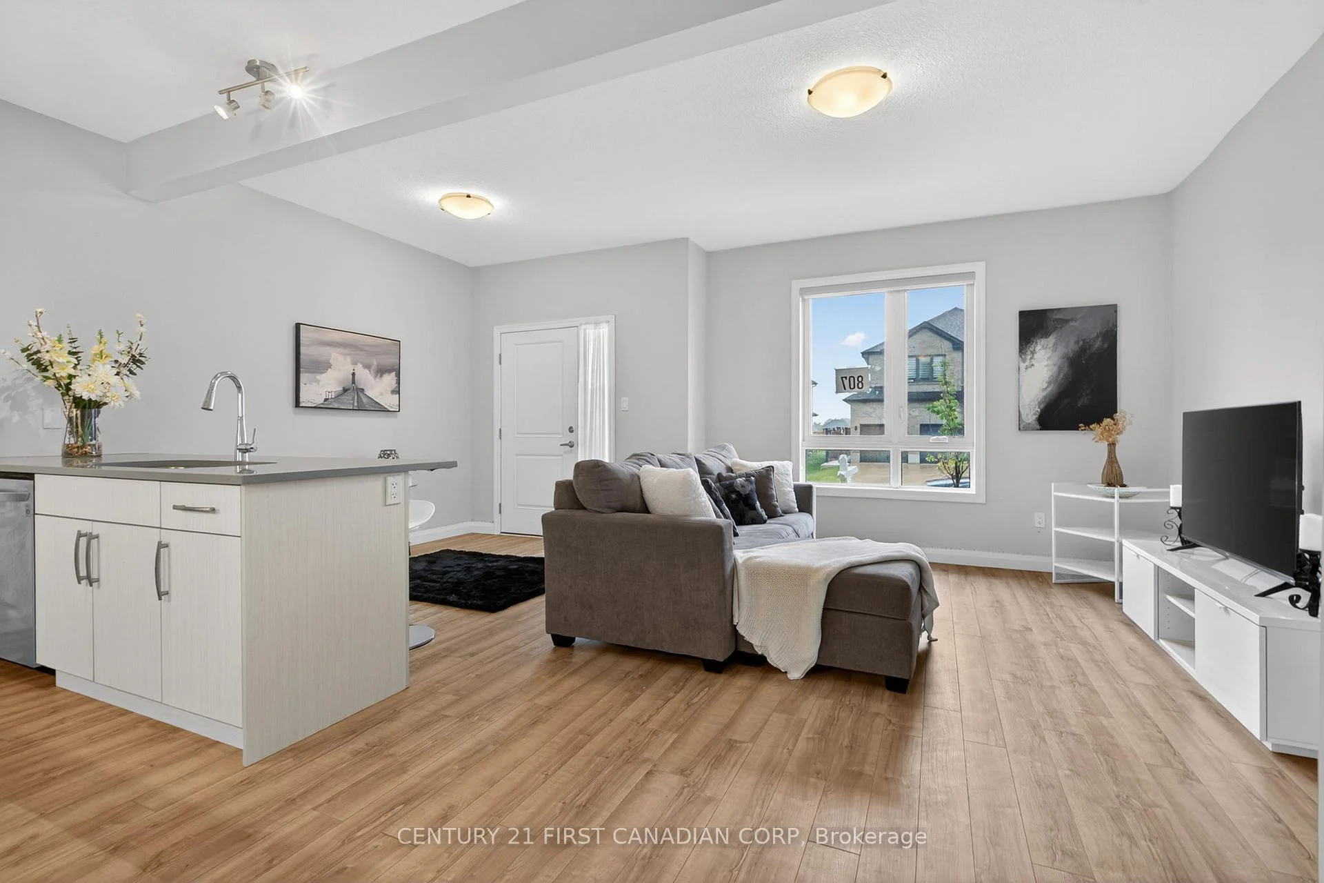 Photo 11 of Unit 9, 807 Kleinburg Drive, London, North B — HOMEH