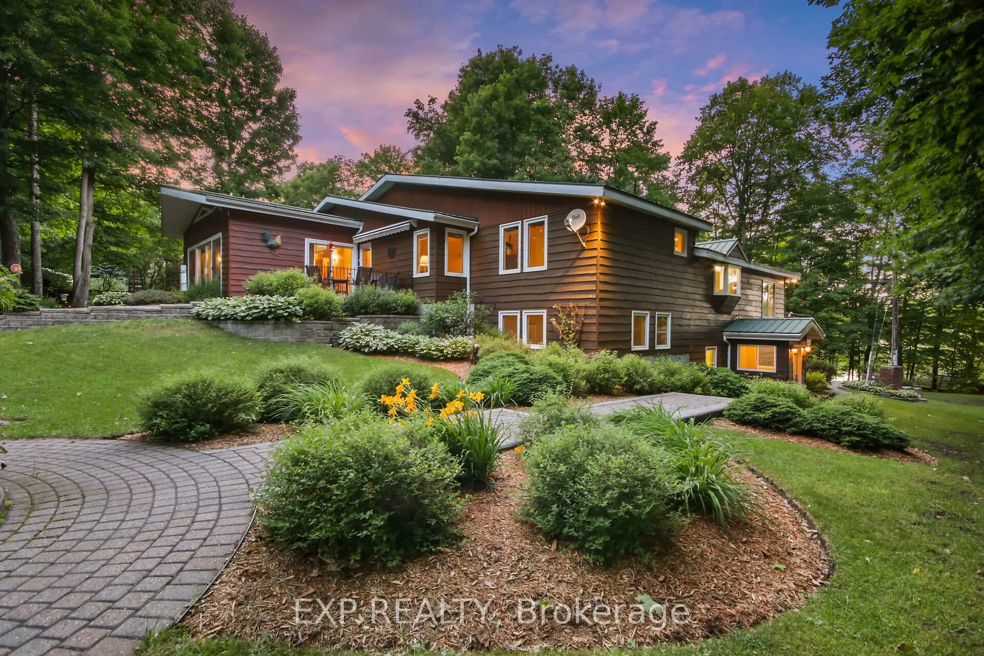 Photo 1 of 152 Lakeland Lane, Lanark Highlands, Lanark Highlands (Lanark) Twp — HOMEH