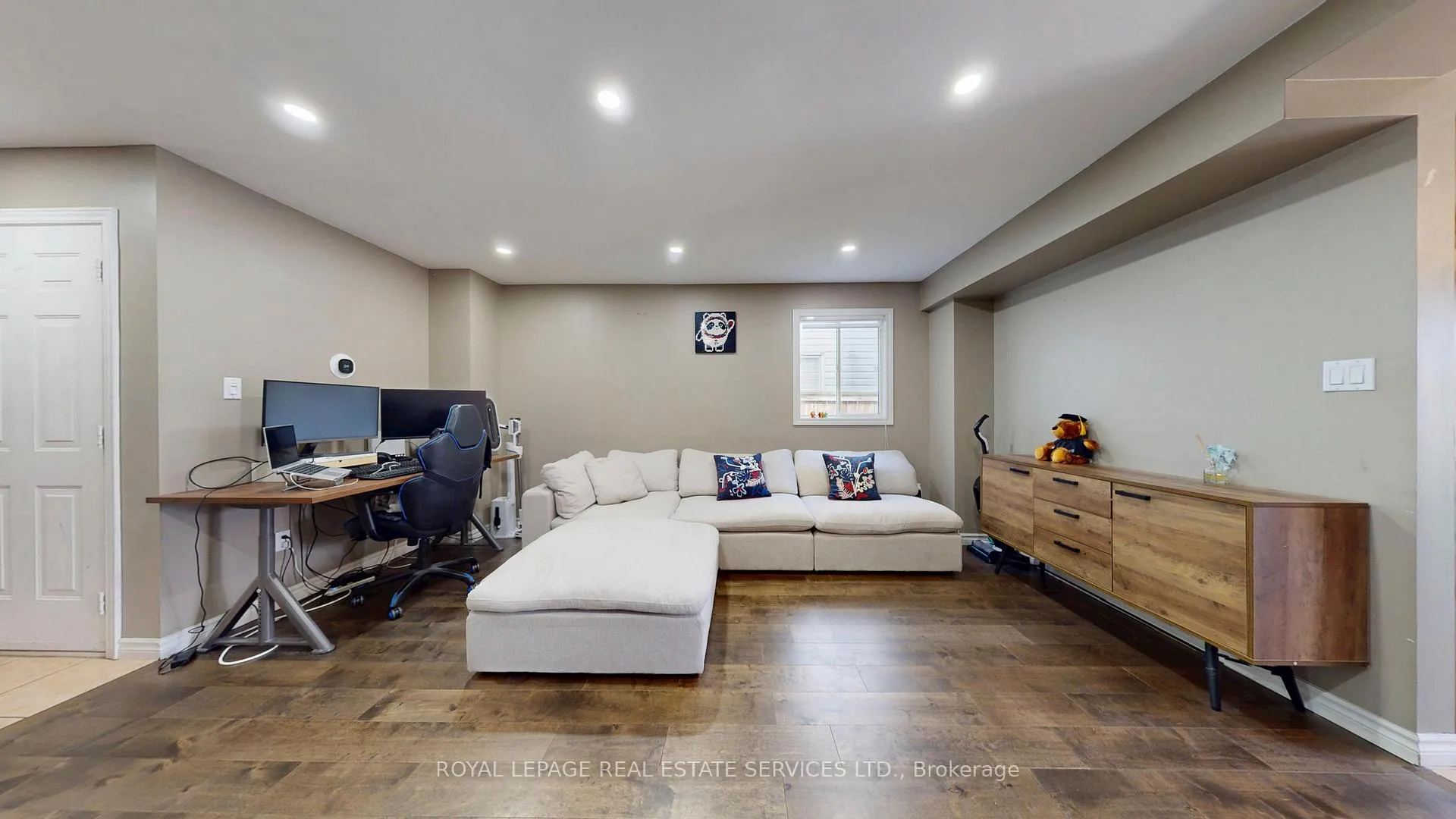 Photo 6 of 65 Morwick Drive, Hamilton, Ancaster — HOMEH
