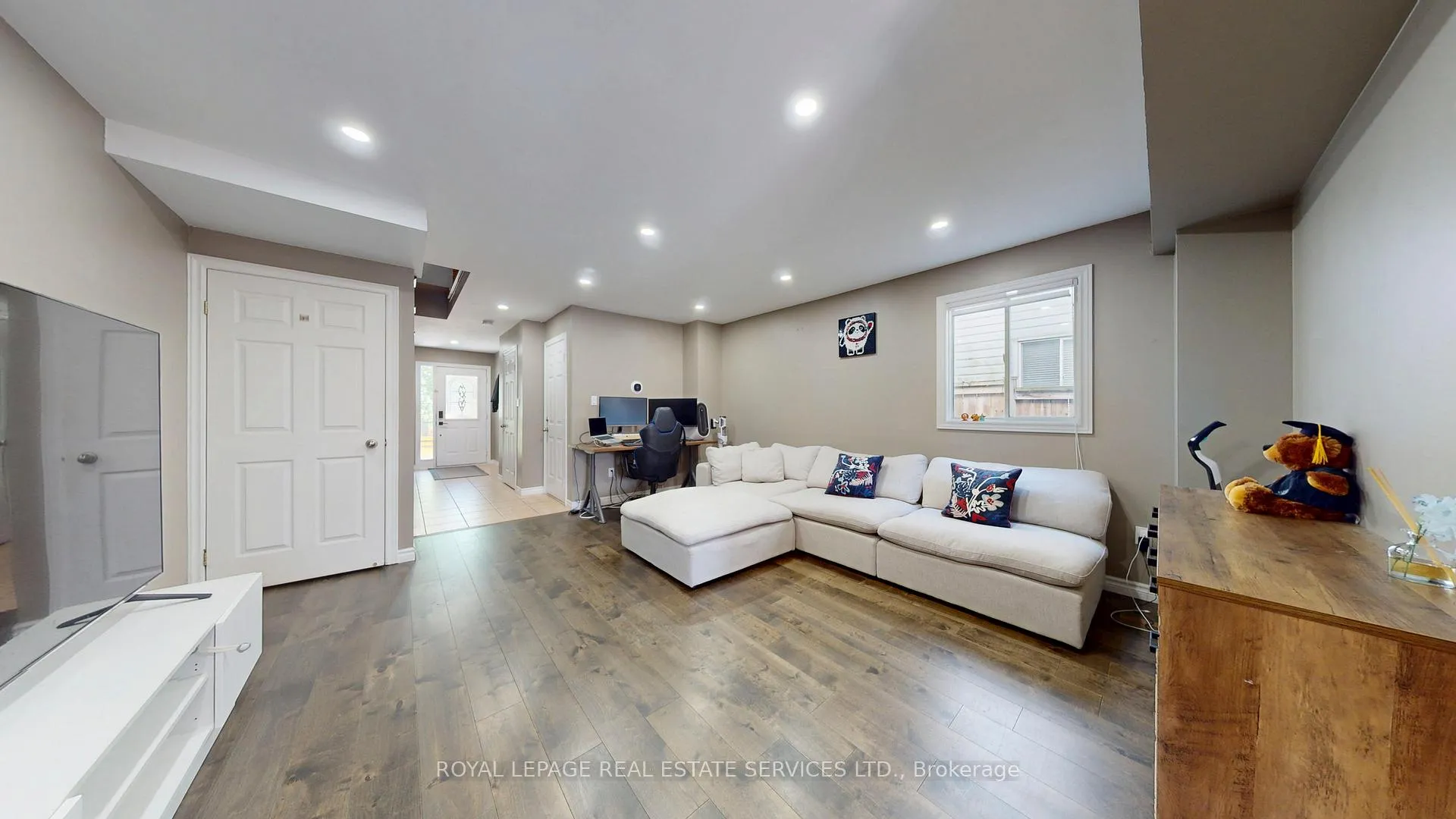 Photo 7 of 65 Morwick Drive, Hamilton, Ancaster — HOMEH