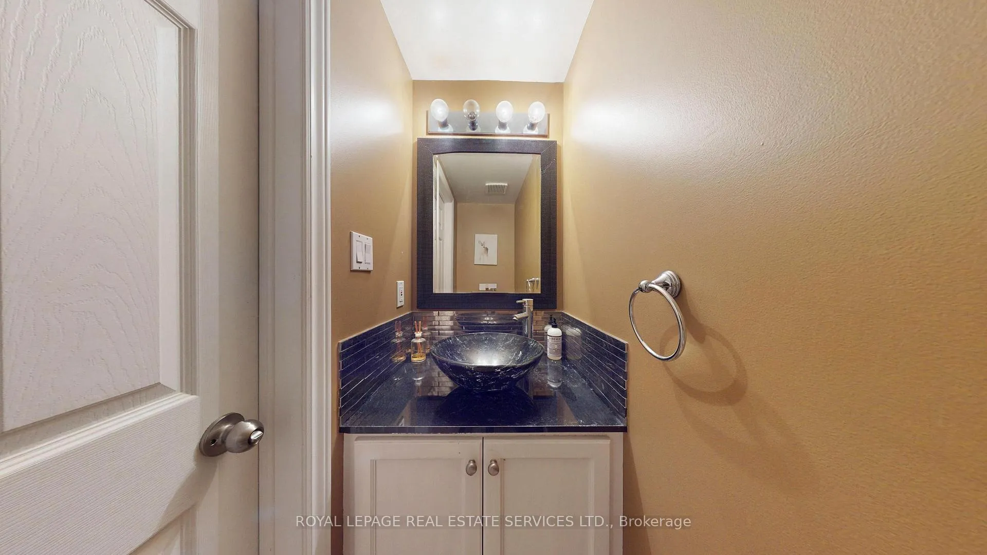 Photo 14 of 65 Morwick Drive, Hamilton, Ancaster — HOMEH
