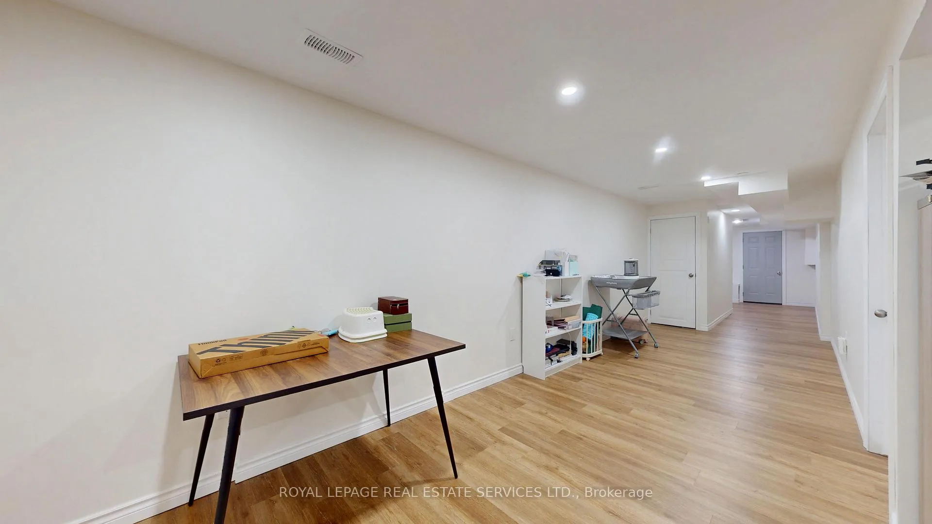 Photo 30 of 65 Morwick Drive, Hamilton, Ancaster — HOMEH