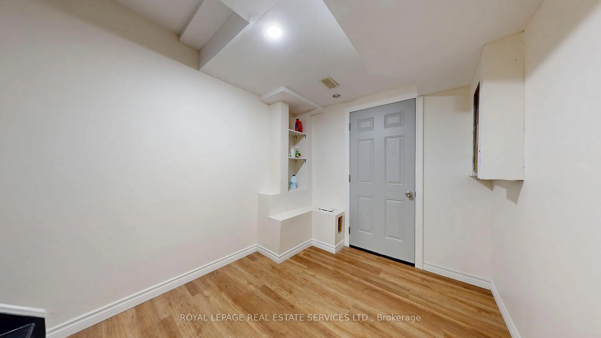Photo 32 of 65 Morwick Drive, Hamilton, Ancaster — HOMEH