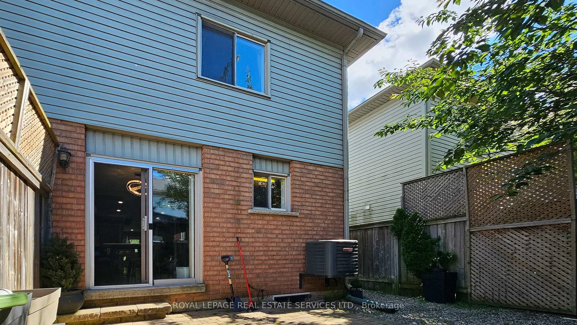 Photo 33 of 65 Morwick Drive, Hamilton, Ancaster — HOMEH