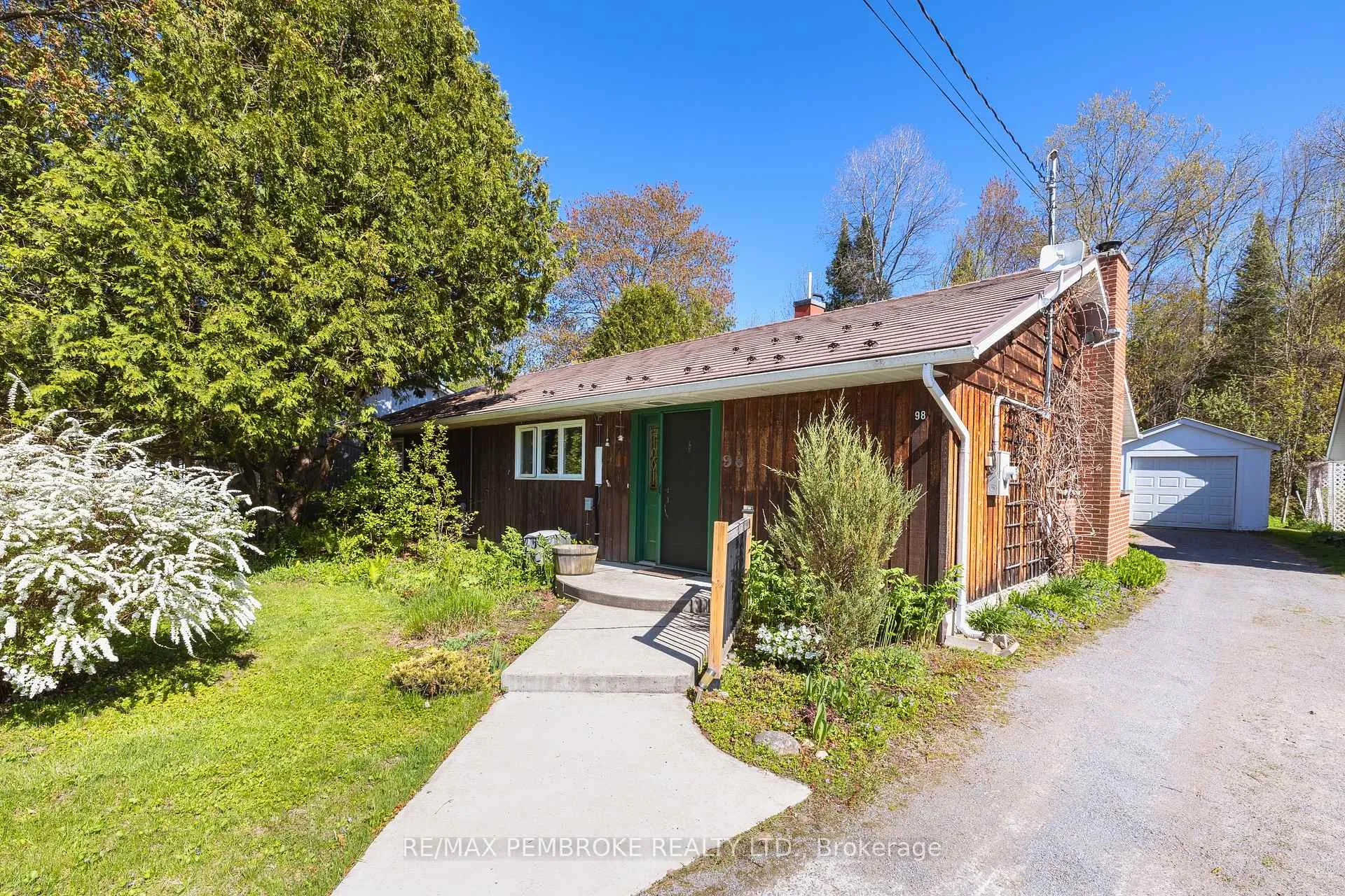 Photo of 98 Glendale Avenue