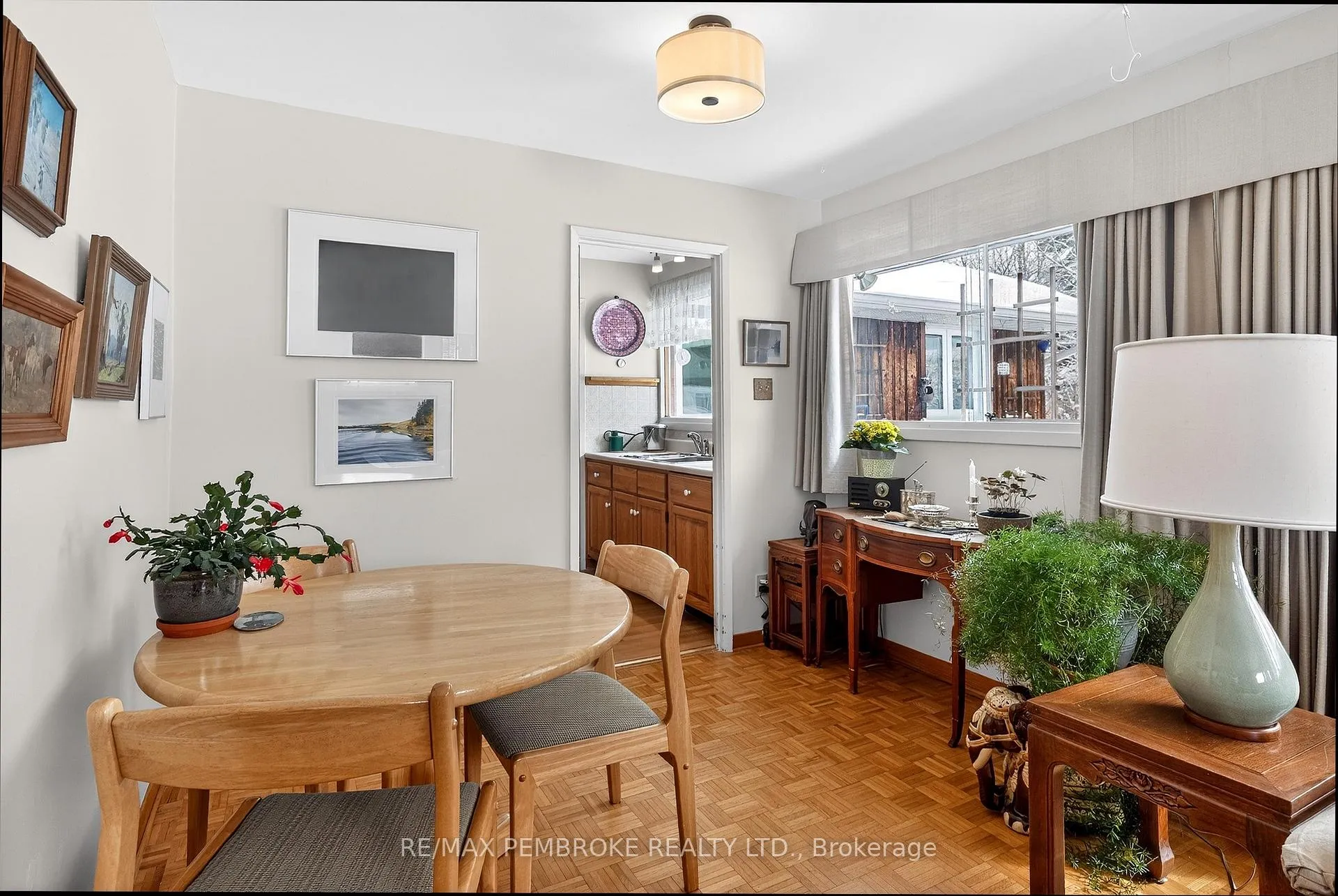 Photo 25 of 98 Glendale Avenue, Deep River, Deep River — HOMEH