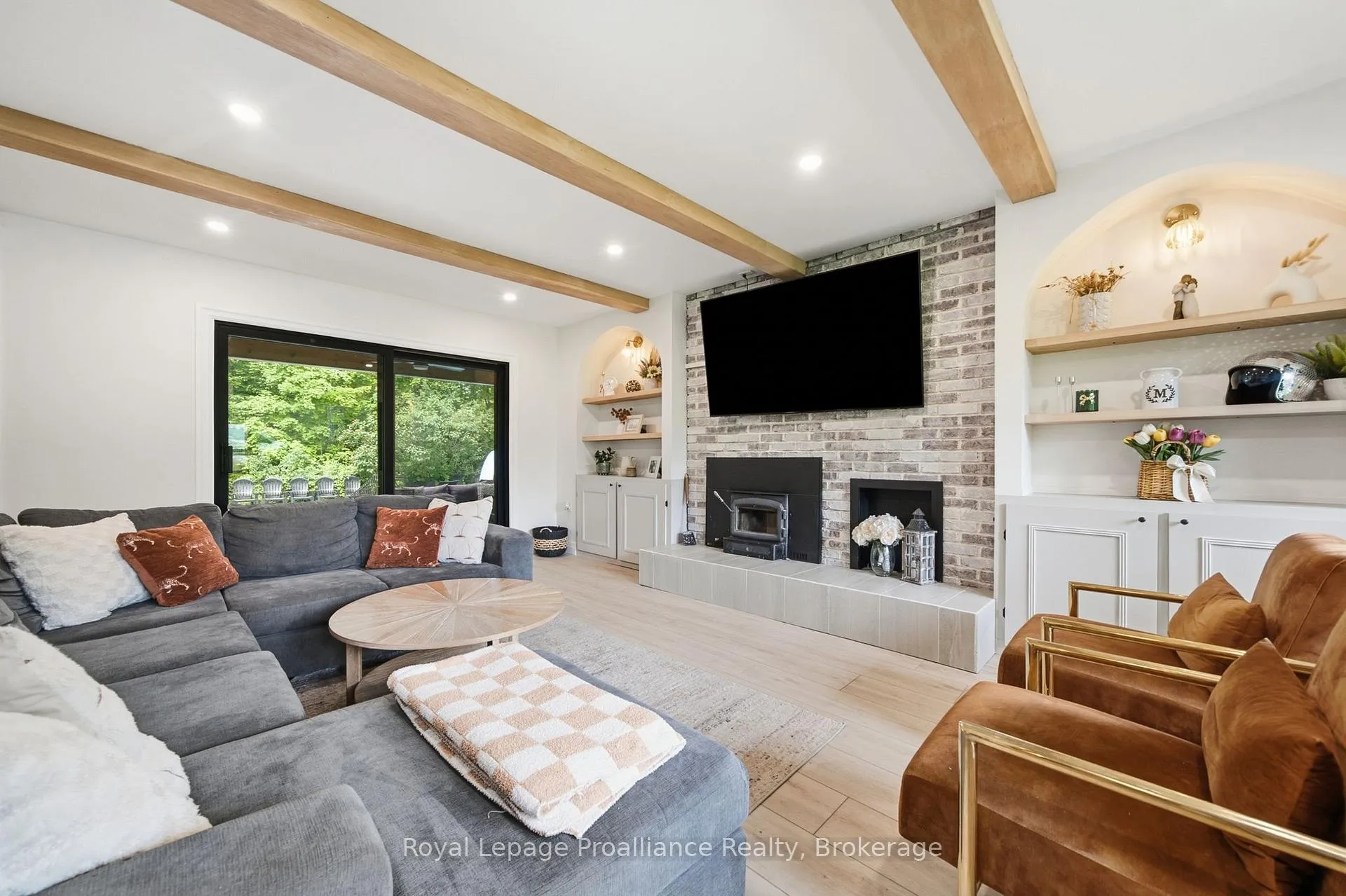 Photo 13 of 1353 Wallbridge Loyalist Road, Quinte West, Sidney Ward — HOMEH