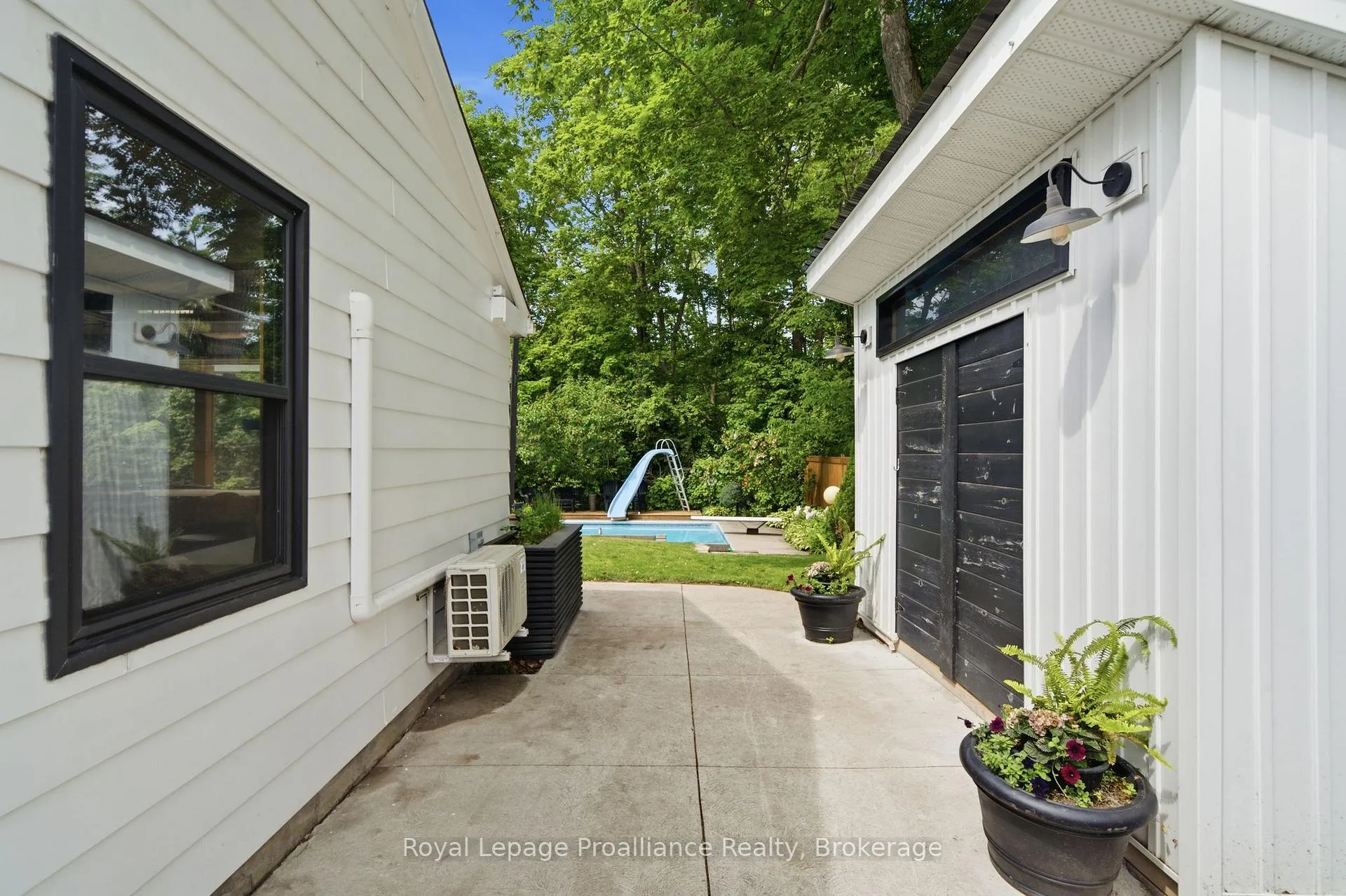 Photo 48 of 1353 Wallbridge Loyalist Road, Quinte West, Sidney Ward — HOMEH