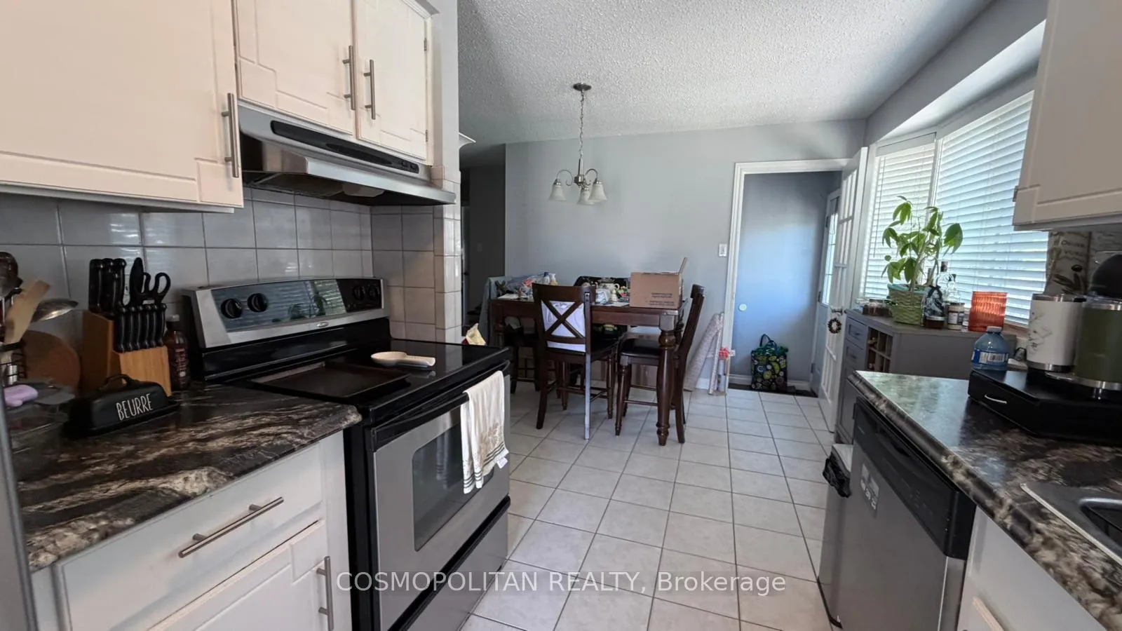 Photo 4 of 7421 Jubilee Drive, Niagara Falls, Marineland — HOMEH
