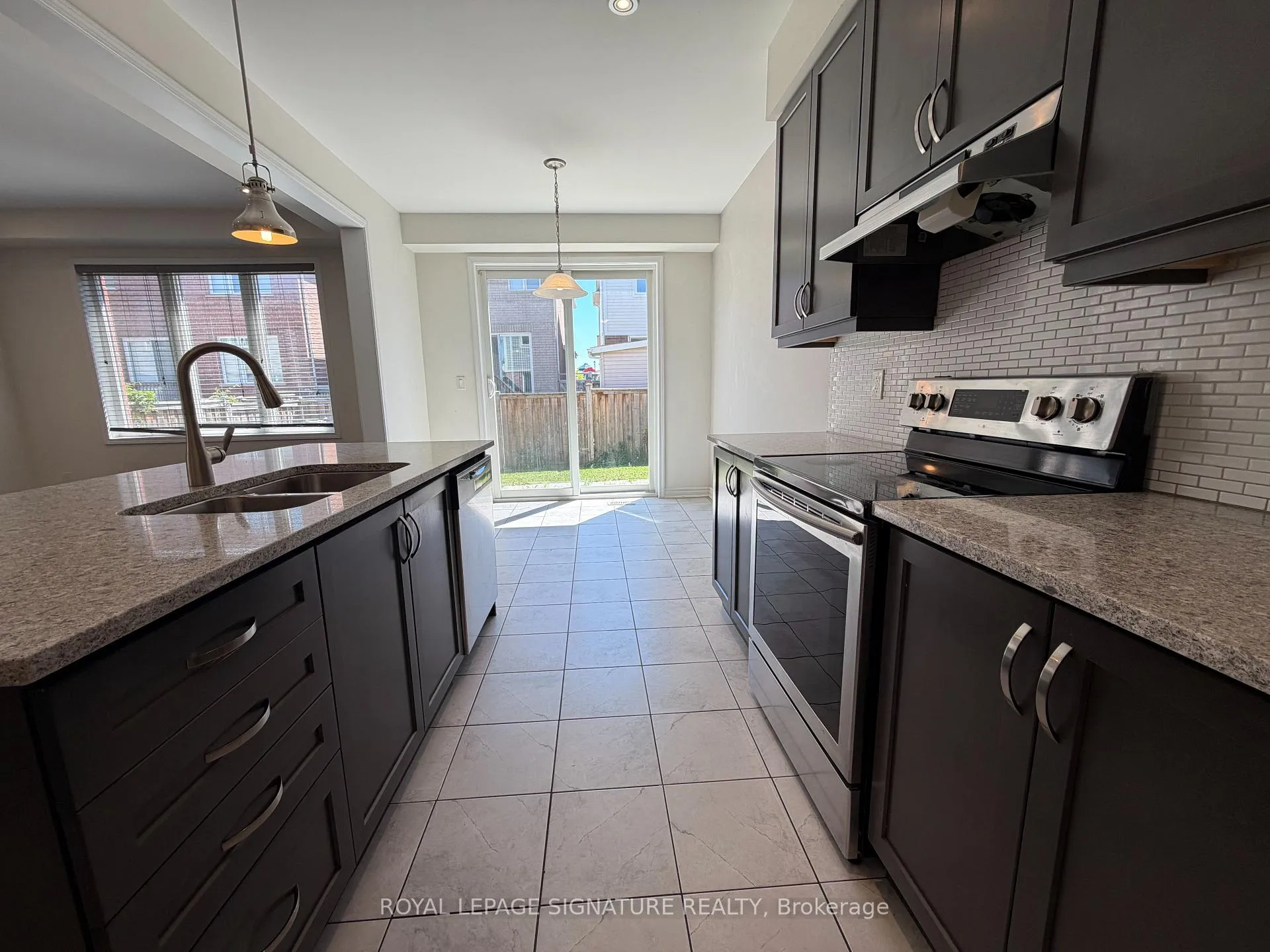 Photo 4 of 1378 Day Terrace, Milton, Ford — HOMEH