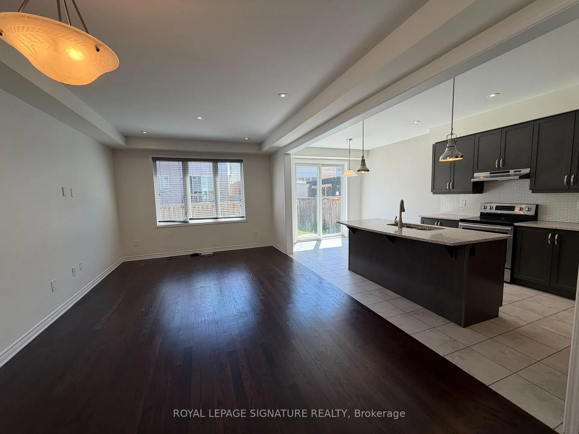 Photo 8 of 1378 Day Terrace, Milton, Ford — HOMEH