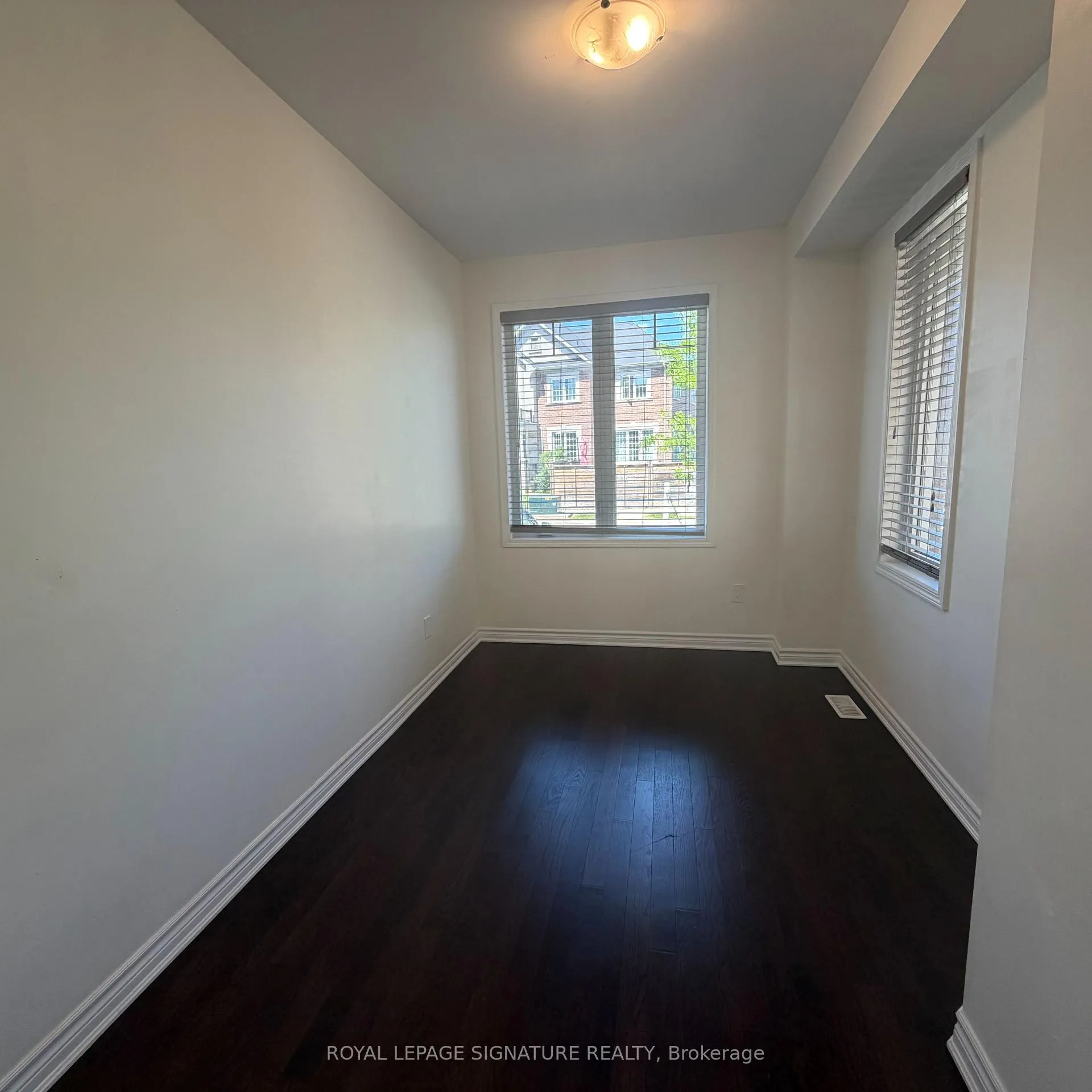 Photo 11 of 1378 Day Terrace, Milton, Ford — HOMEH