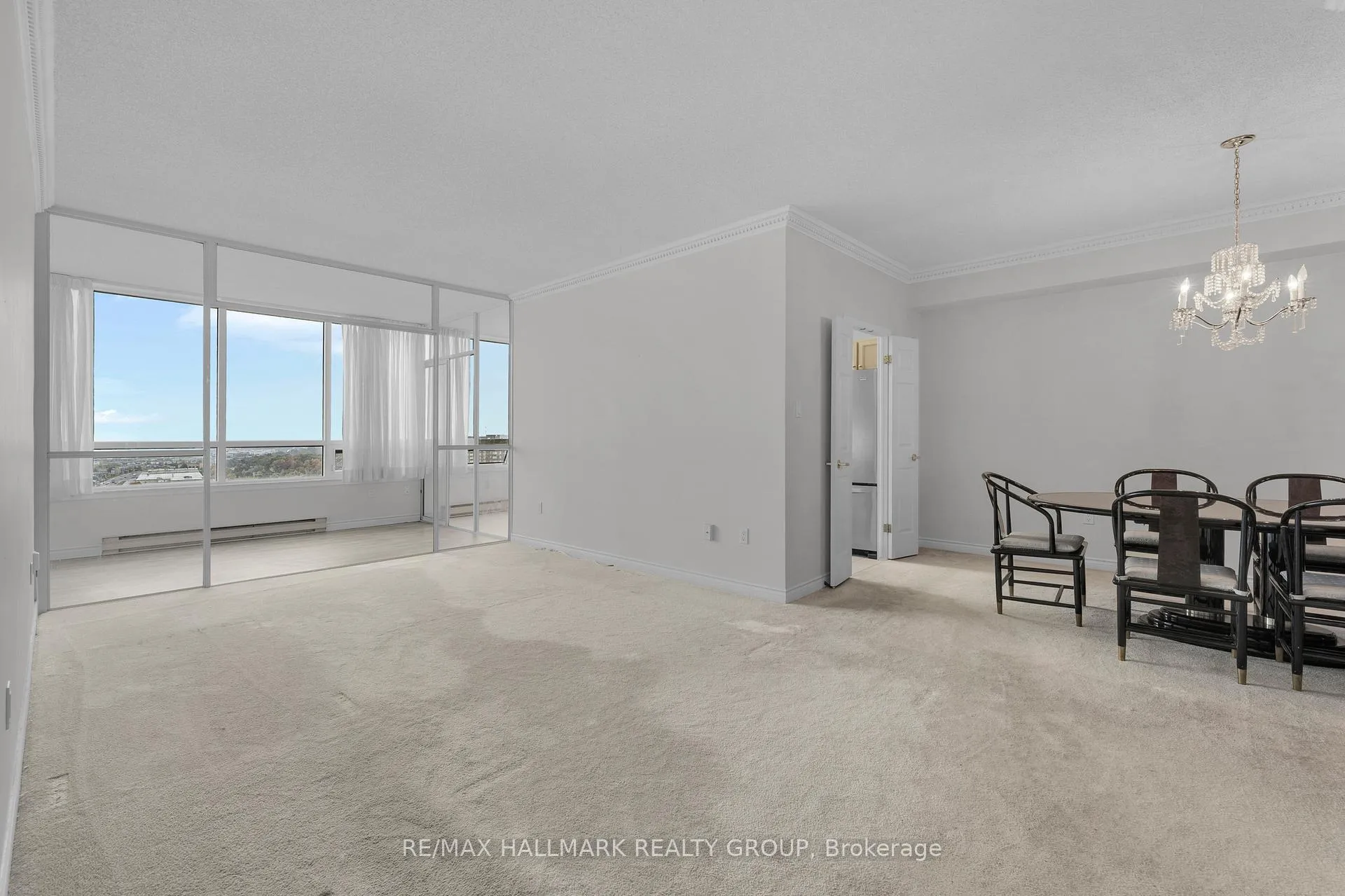 Photo 5 of Unit 2204, 1480 Riverside Drive, Ottawa, Riverview Park — HOMEH