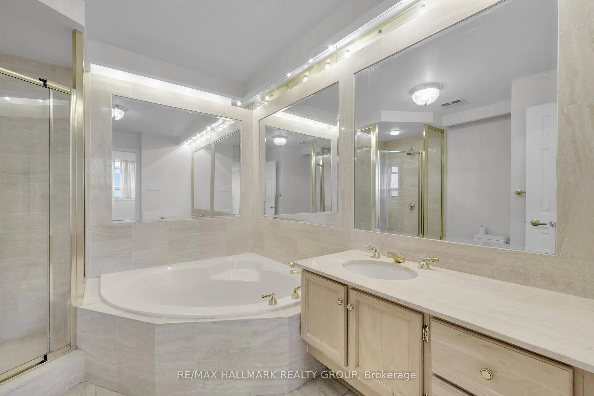 Photo 21 of Unit 2204, 1480 Riverside Drive, Ottawa, Riverview Park — HOMEH