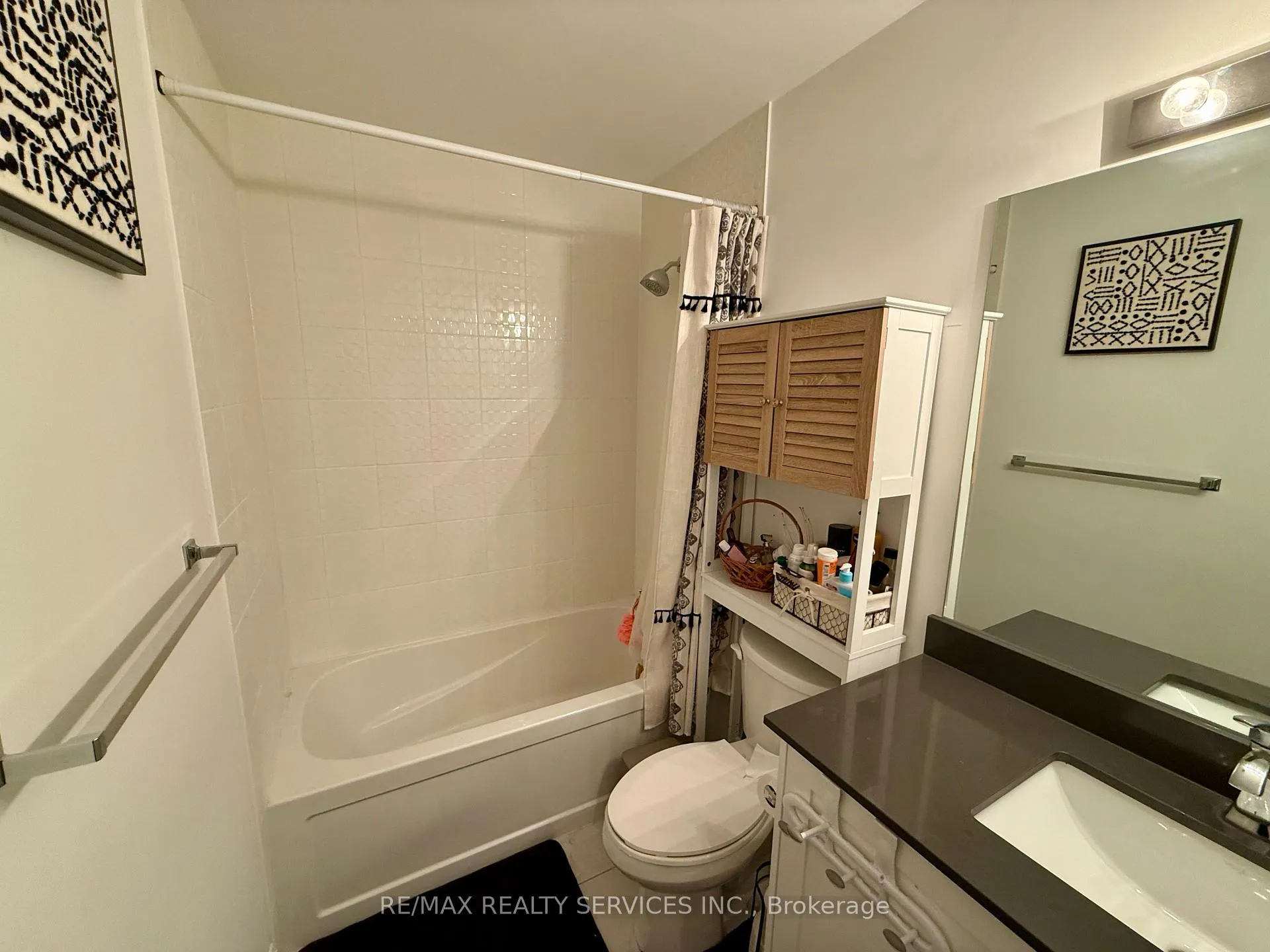 Photo 24 of Unit 229, 50 Lakebreeze Drive, Clarington, Newcastle — HOMEH