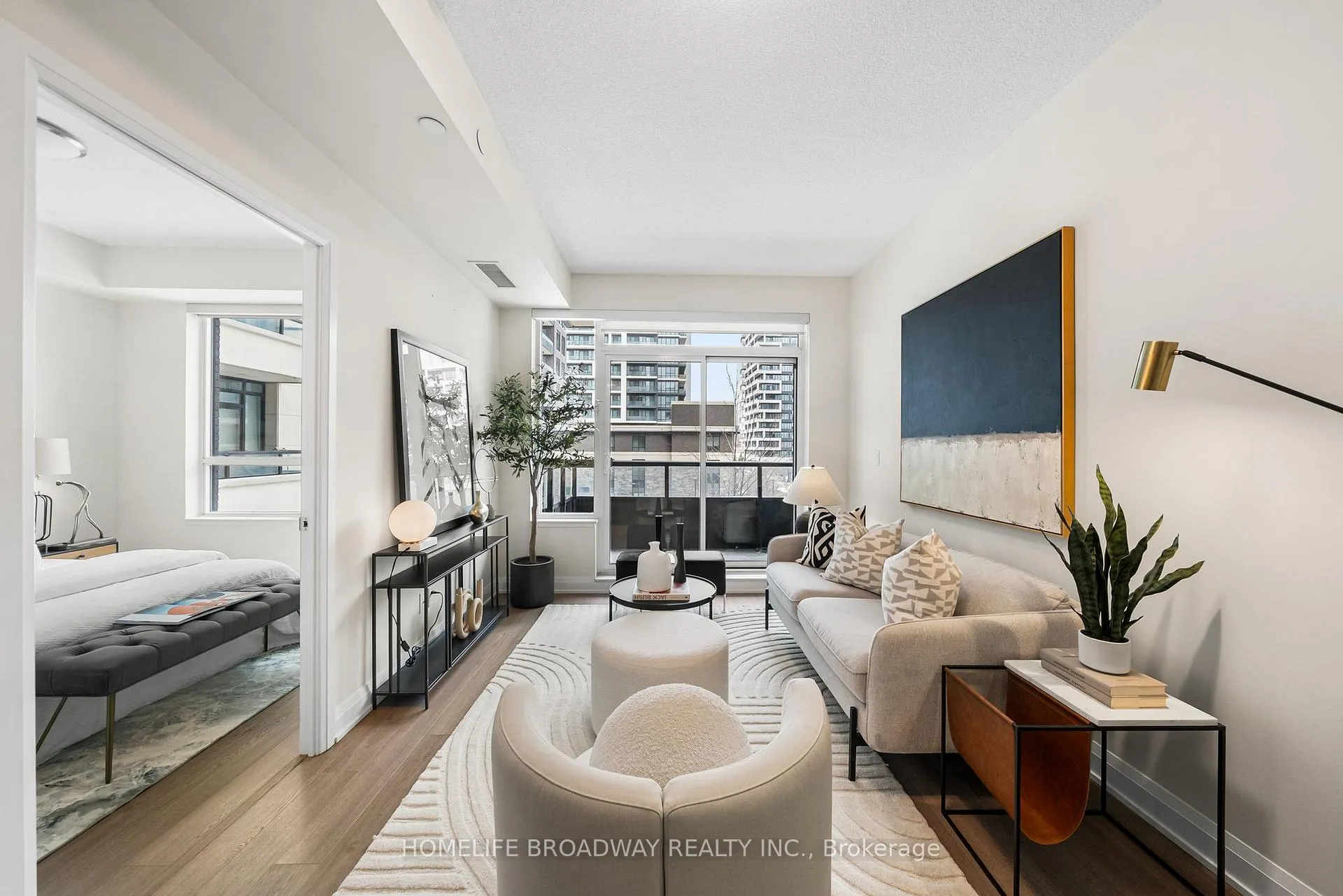 Photo 5 of Unit 302, 15 Water Walk Drive, Markham, Unionville — HOMEH