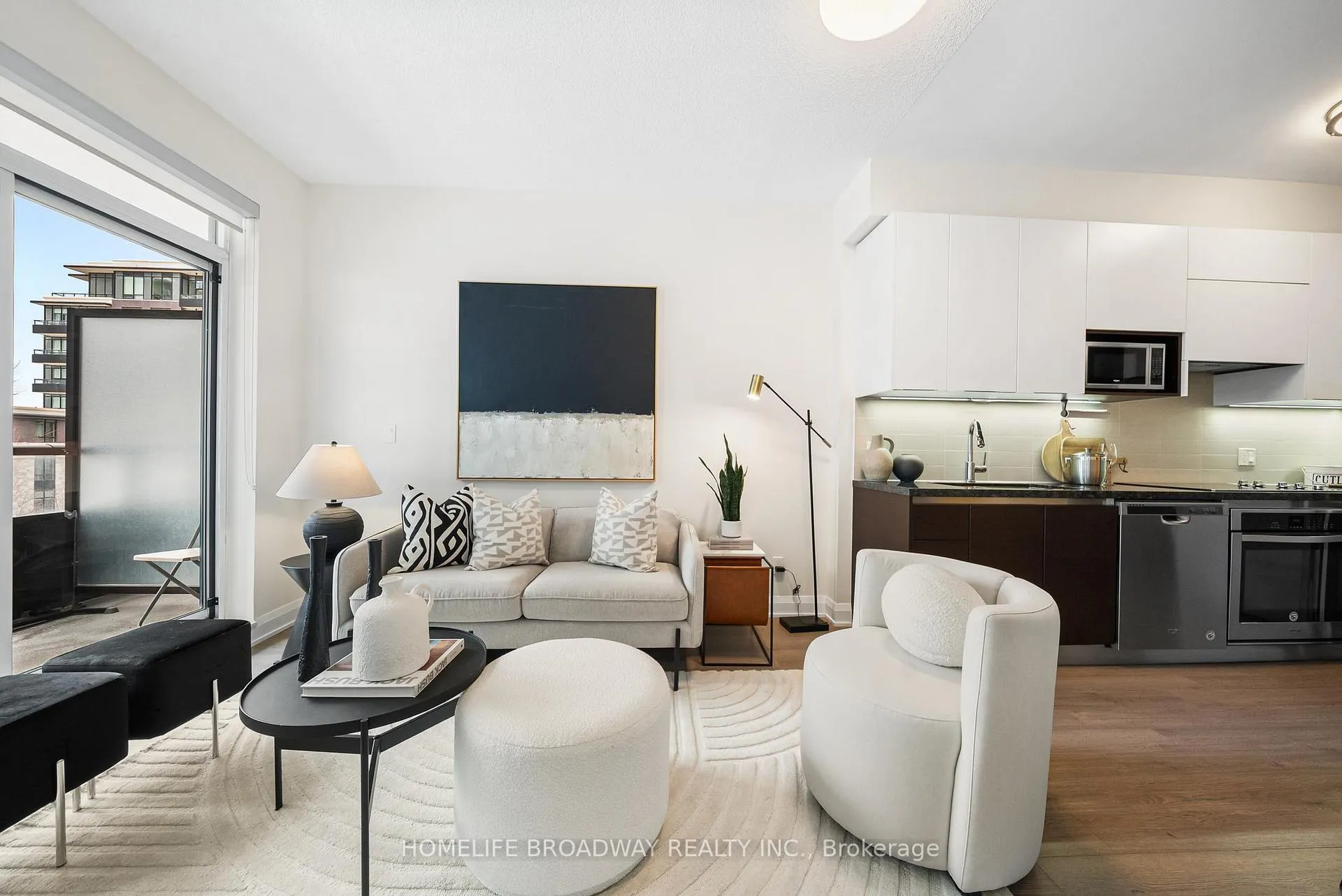 Photo 7 of Unit 302, 15 Water Walk Drive, Markham, Unionville — HOMEH