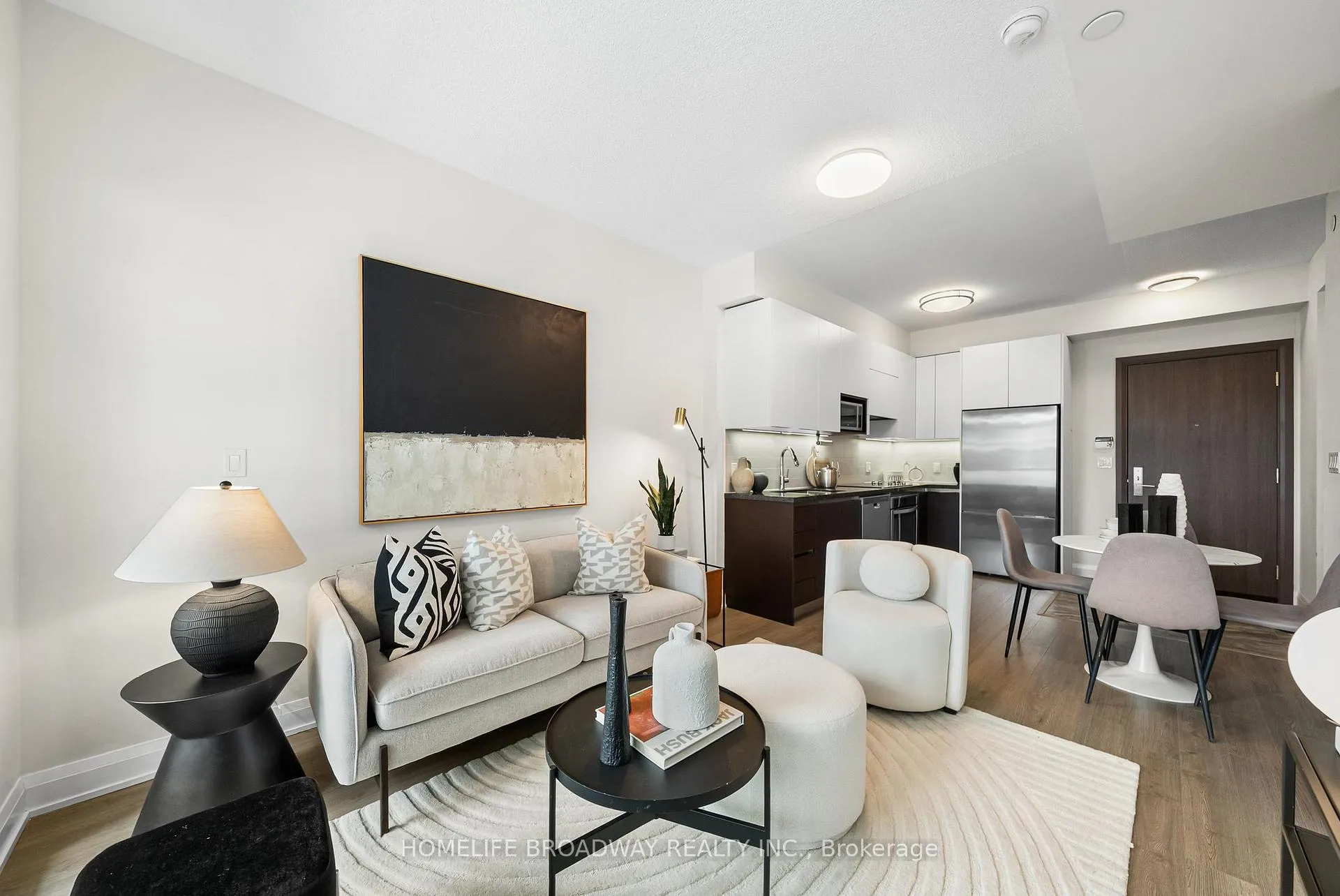 Photo 8 of Unit 302, 15 Water Walk Drive, Markham, Unionville — HOMEH