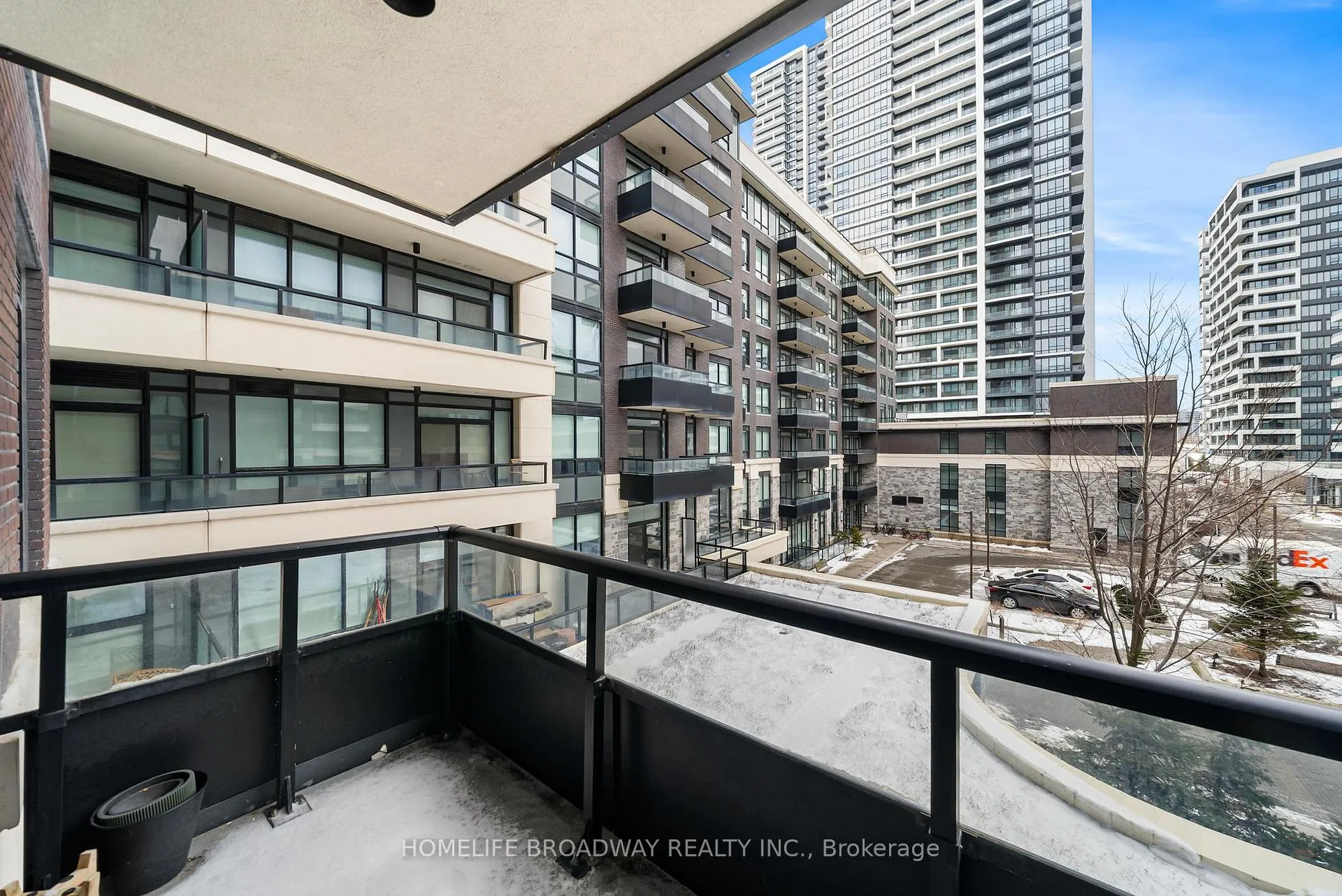 Photo 22 of Unit 302, 15 Water Walk Drive, Markham, Unionville — HOMEH