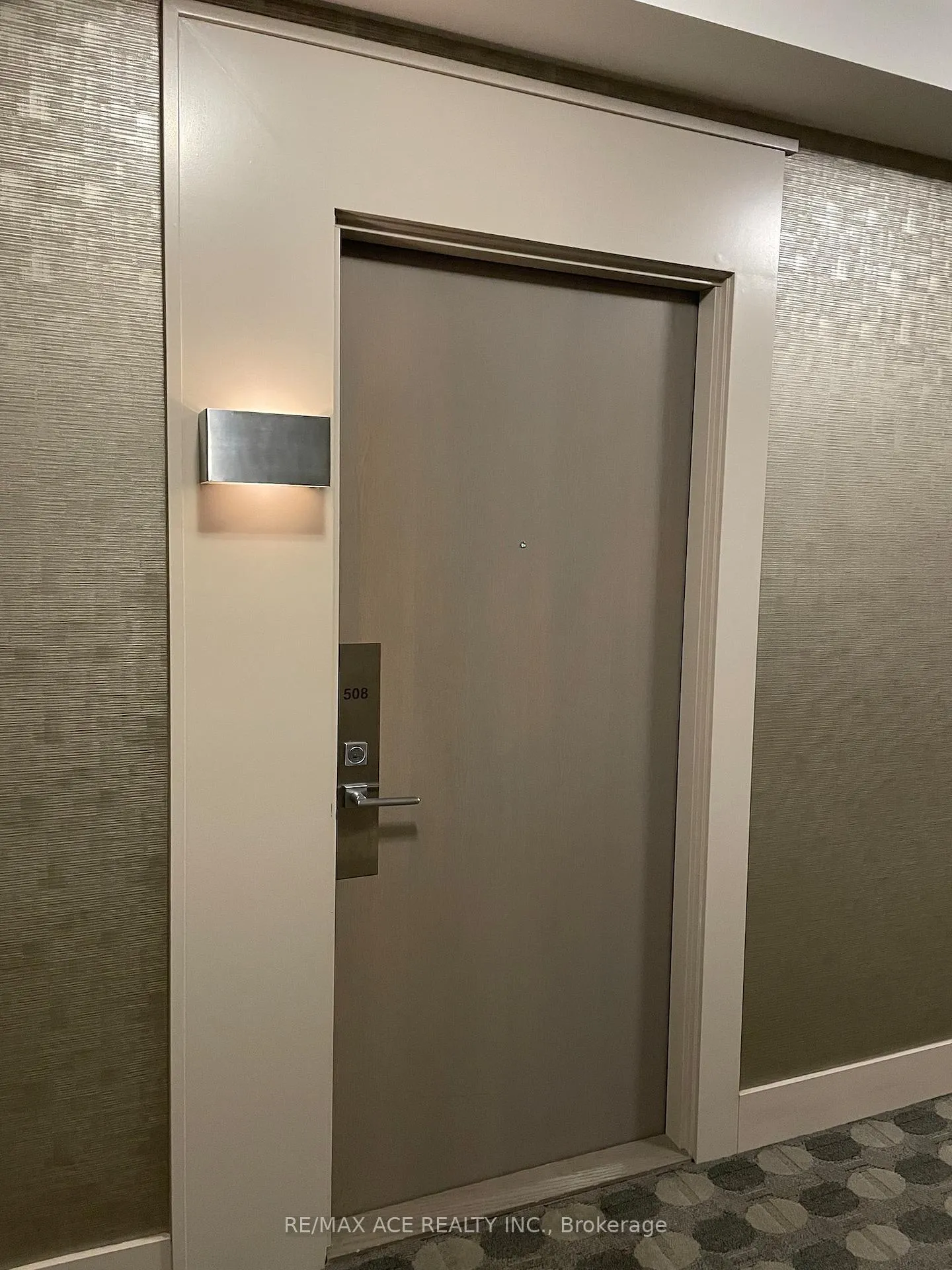 Photo 3 of Unit 508, 7167 Yonge Street, Markham, Grandview — HOMEH