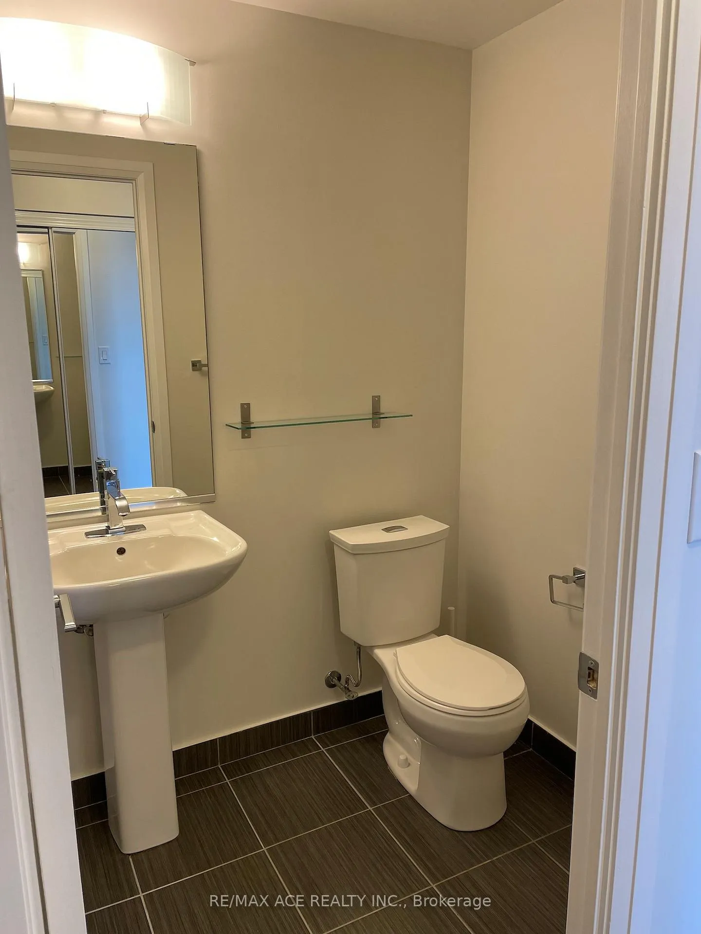 Photo 5 of Unit 508, 7167 Yonge Street, Markham, Grandview — HOMEH