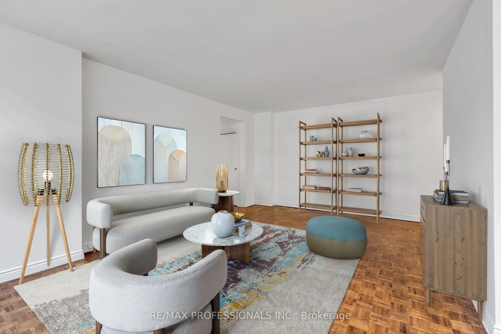 Photo 2 of Unit 303, 335 Lonsdale Road, Toronto, Forest Hill South — HOMEH
