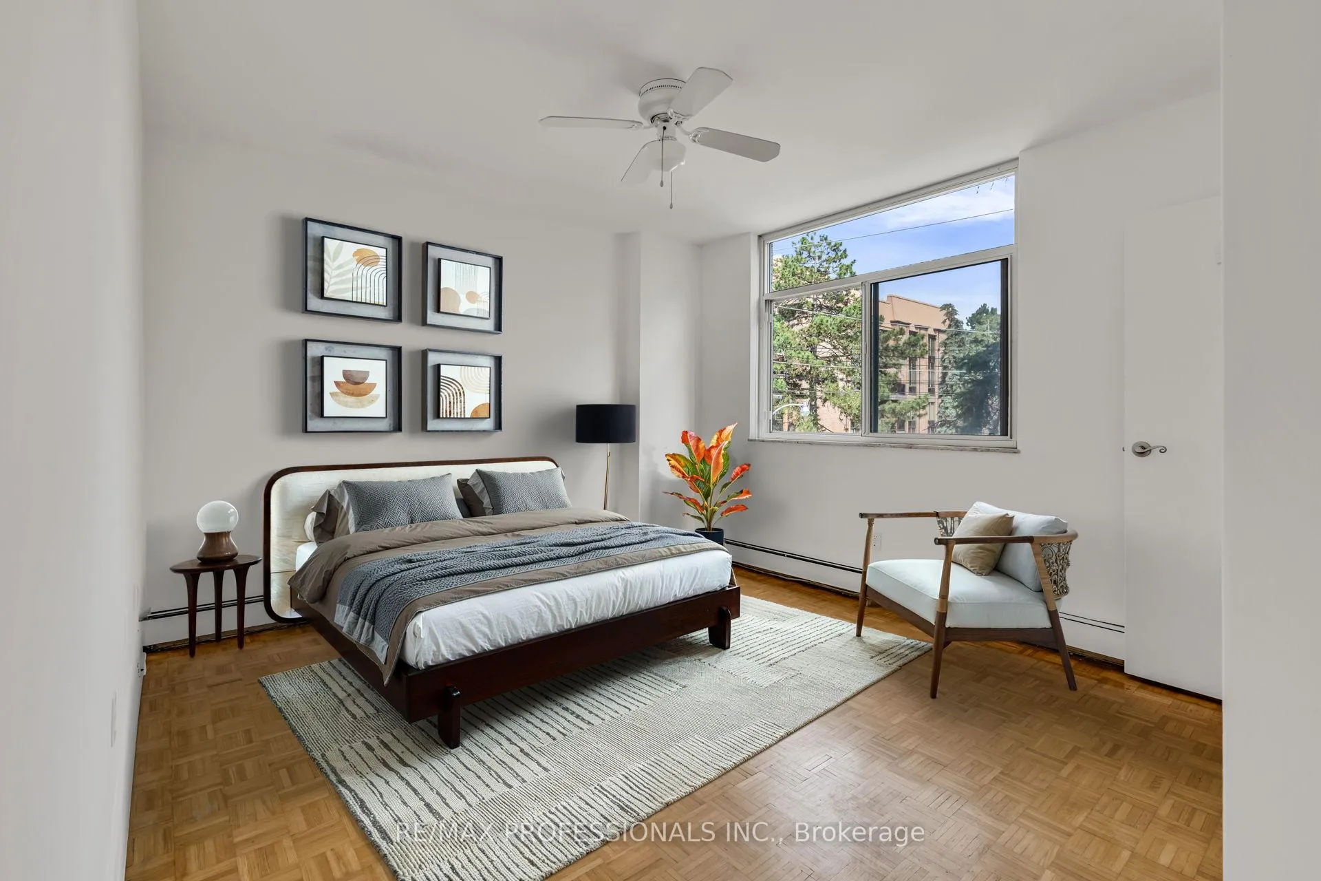 Photo 4 of Unit 303, 335 Lonsdale Road, Toronto, Forest Hill South — HOMEH